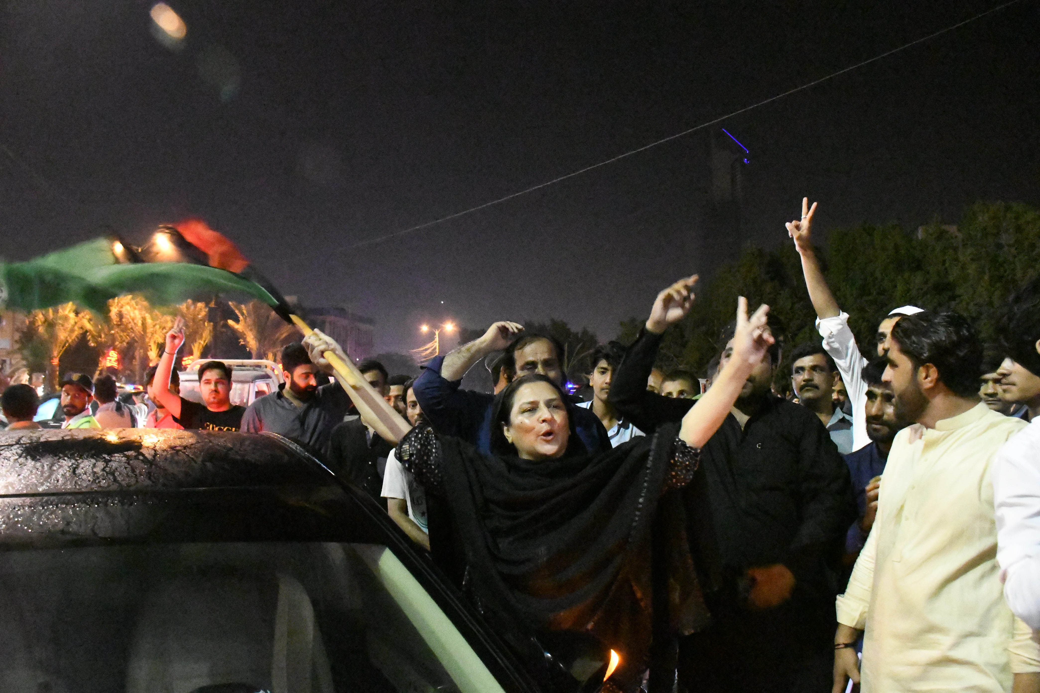 Pakistan: PM Imran Khan ousted in Parliament no-confidence vote