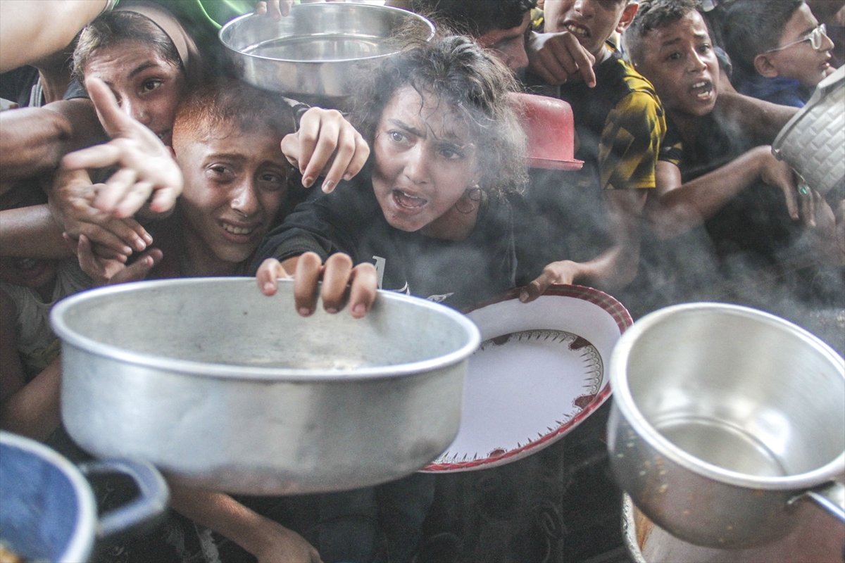 Gaza: 98 Palestinians killed, 200 injured by Israeli bombings last 48 hours