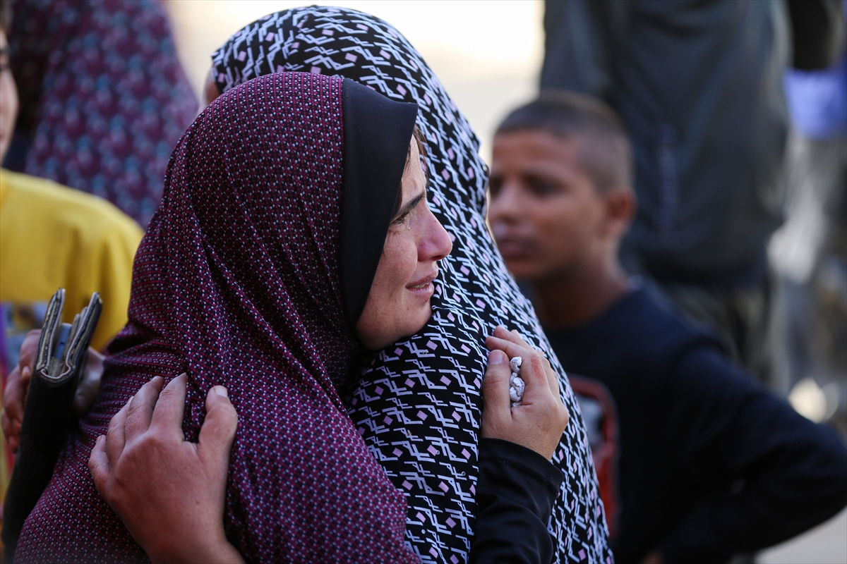 Israeli bombardment killed 96 Palestinians, injured 277 in Gaza & killed 60, injured 124 in Lebanon