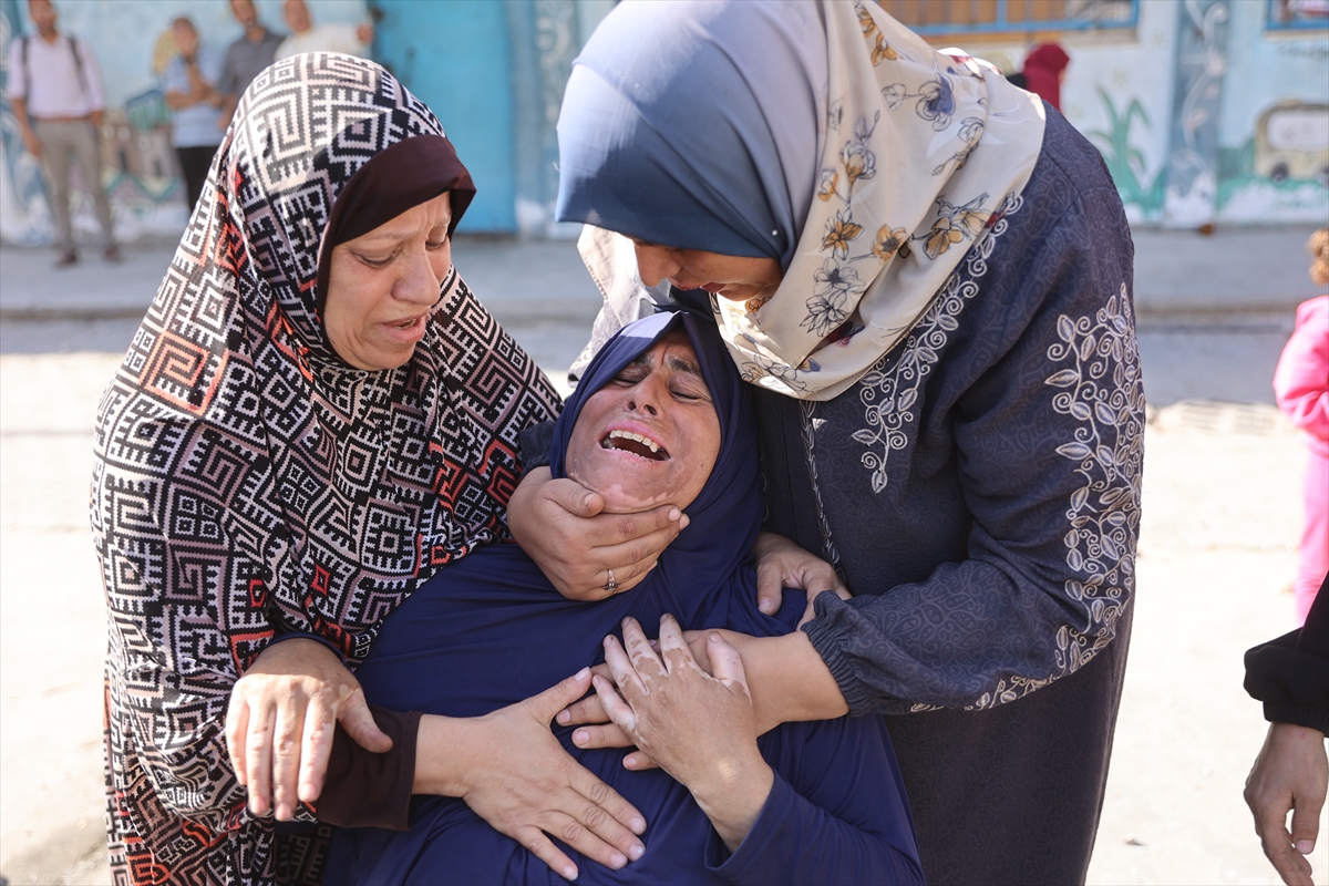 Israeli forces killed 1,000 Palestinians last 3 wks in N Gaza & killed 21 people in Lebanon Sunday