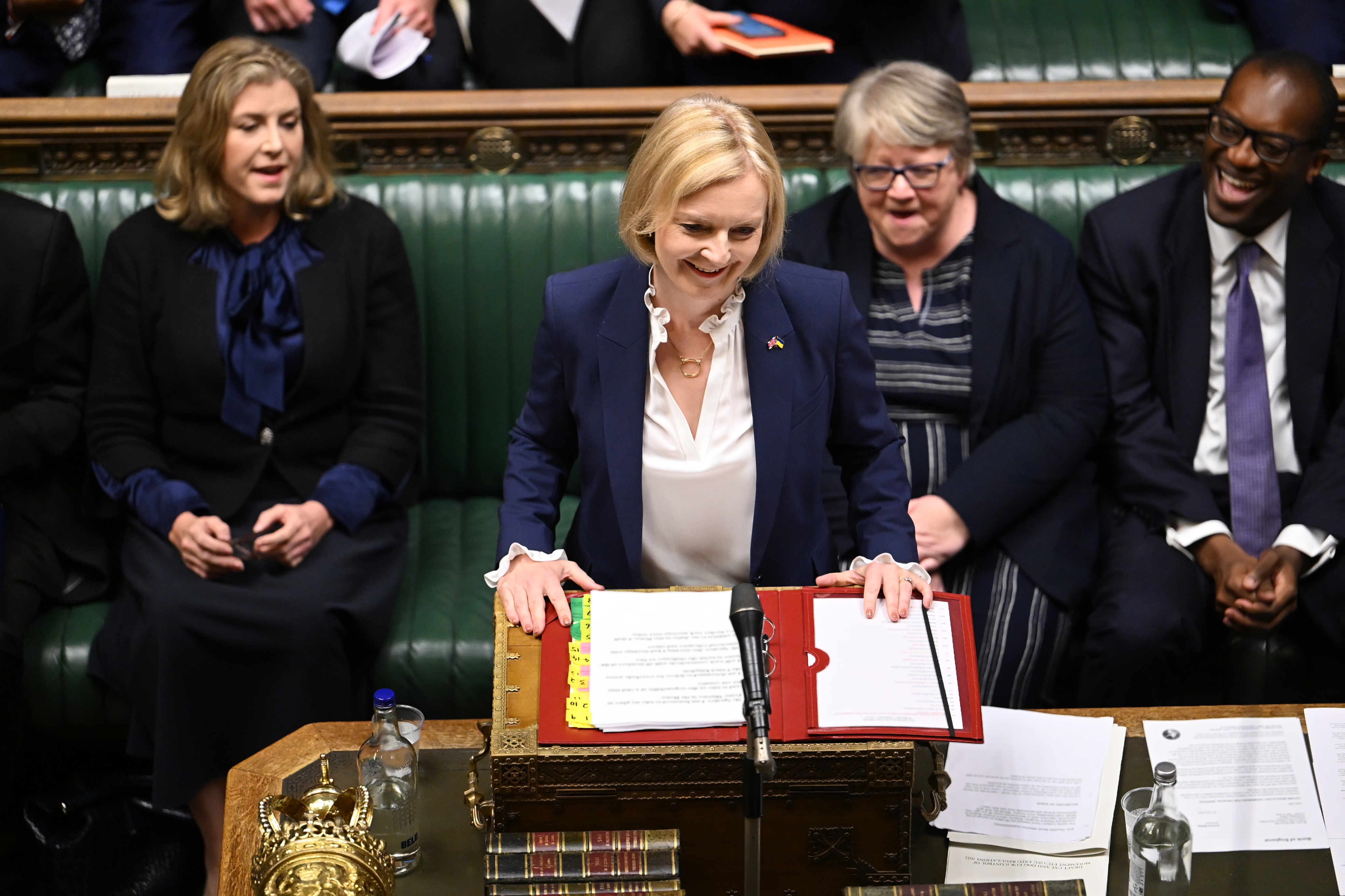 UK: Truss announces energy cap but comes under fire for not imposing windfall tax