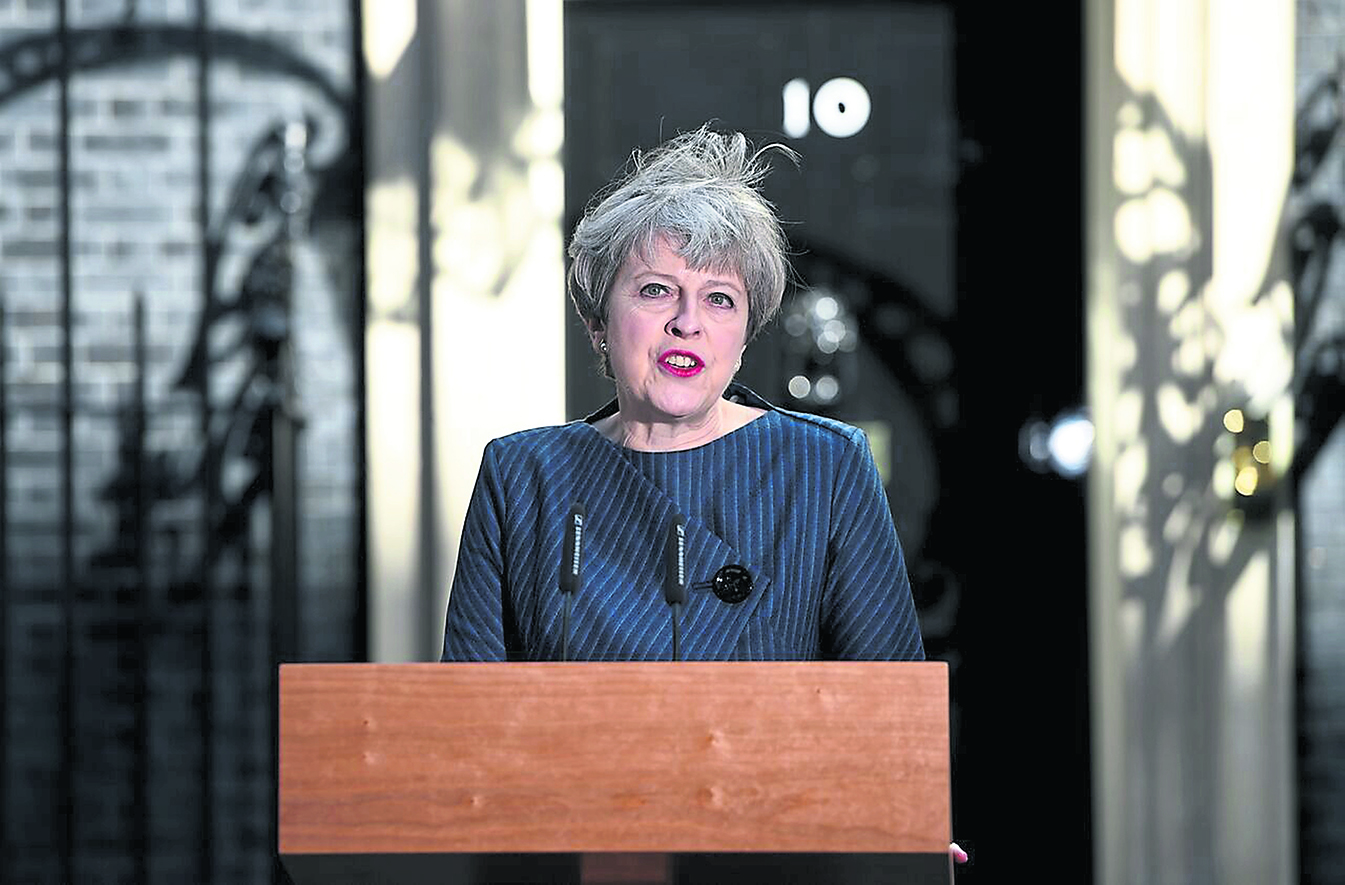 MPs back PM’s u-turn on general election