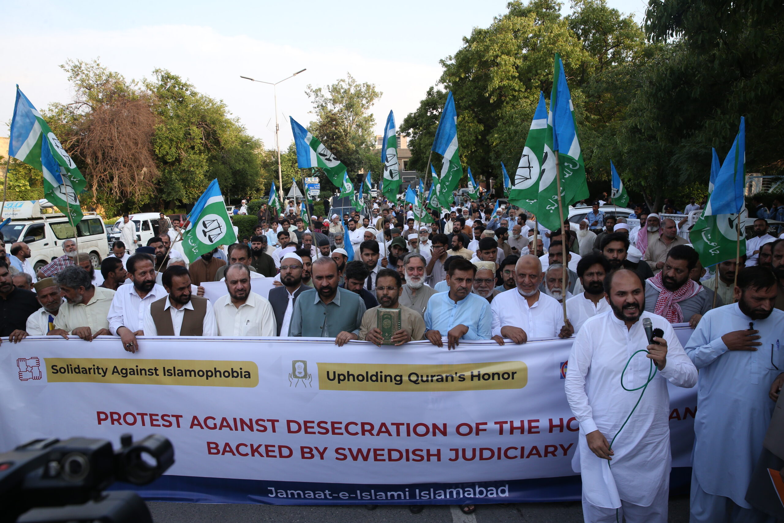 Sweden: ‘I can’t burn sacred books,’ says Muslim who got permission to burn Bible, Torah