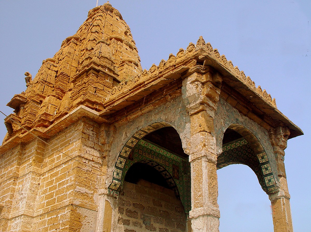 Pakistan: 200-year old temple returned to Hindus