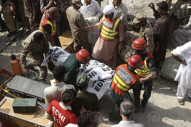 Pakistan: Police kill wife, 2 children of ‘militant’