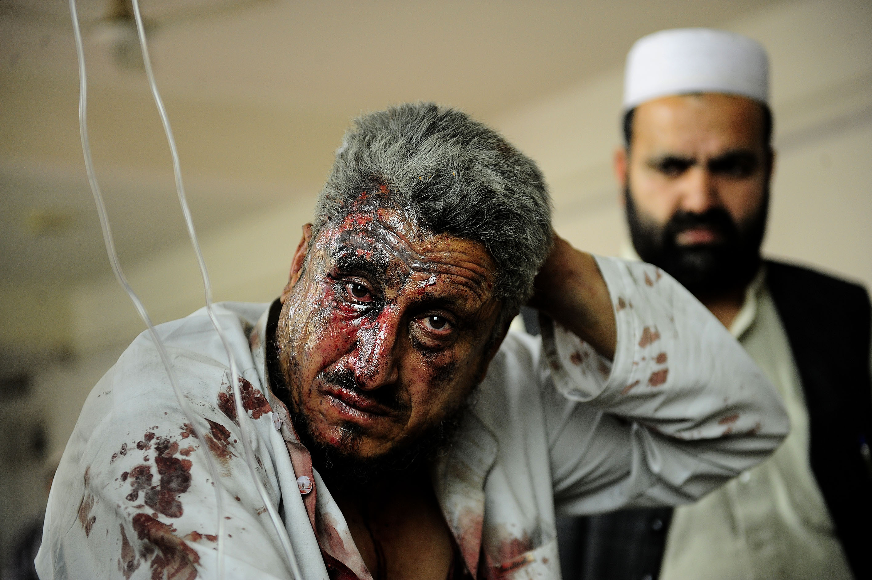 Pakistan: Bus bomb blast kills 15 in Peshawar