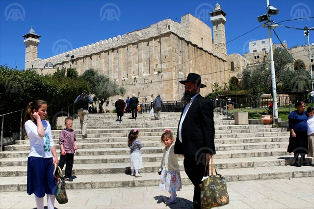 Palestine: Israel to shut Hebron mosque to Muslims for 2-day holiday