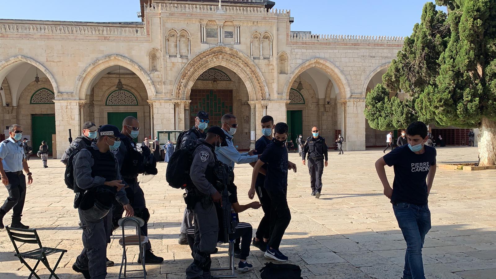 Palestine: Over 900 Jewish settlers storm Al-Aqsa complex