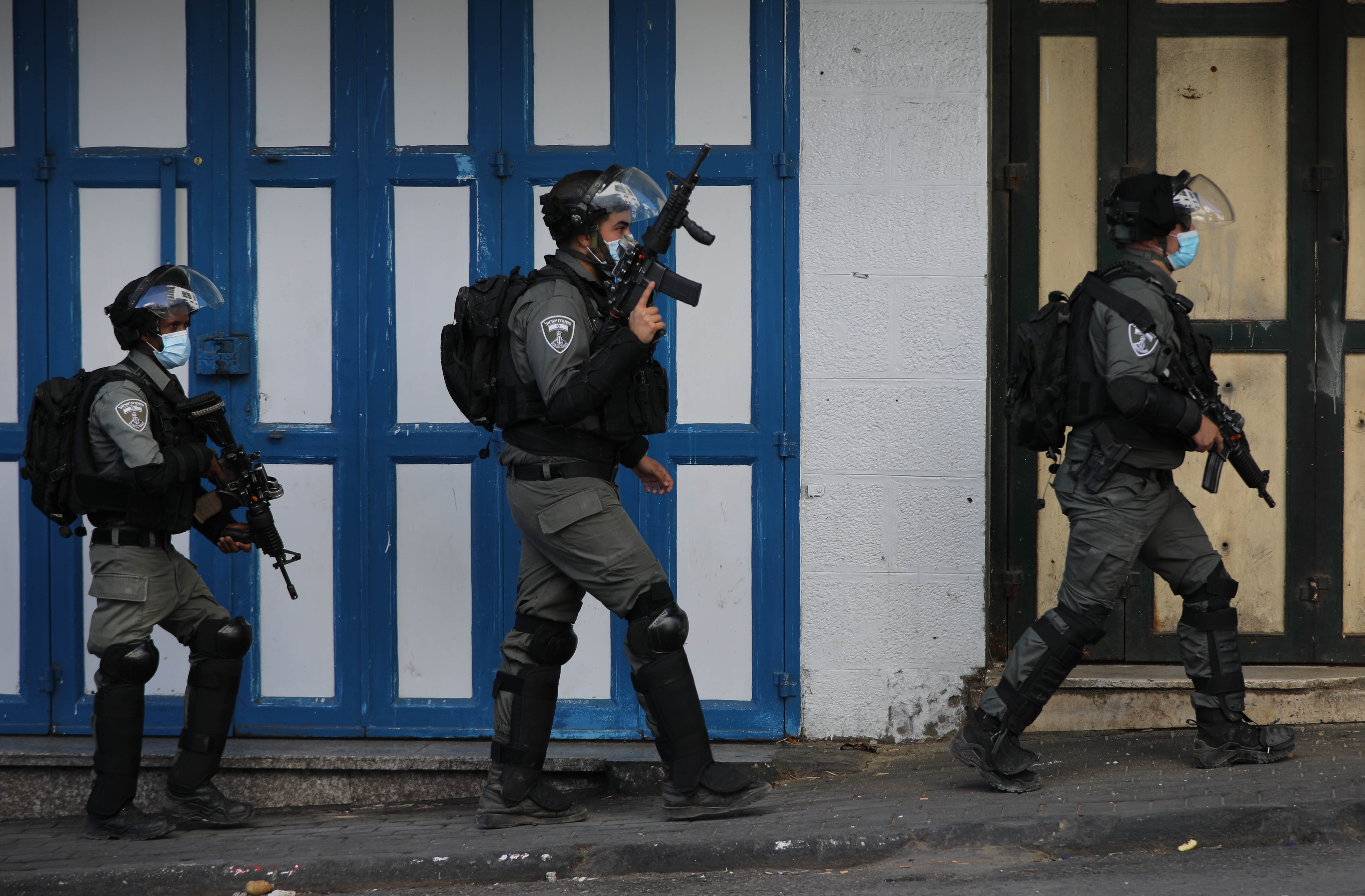 Palestine: Israel demolishes Coronavirus quarantine center in Hebron