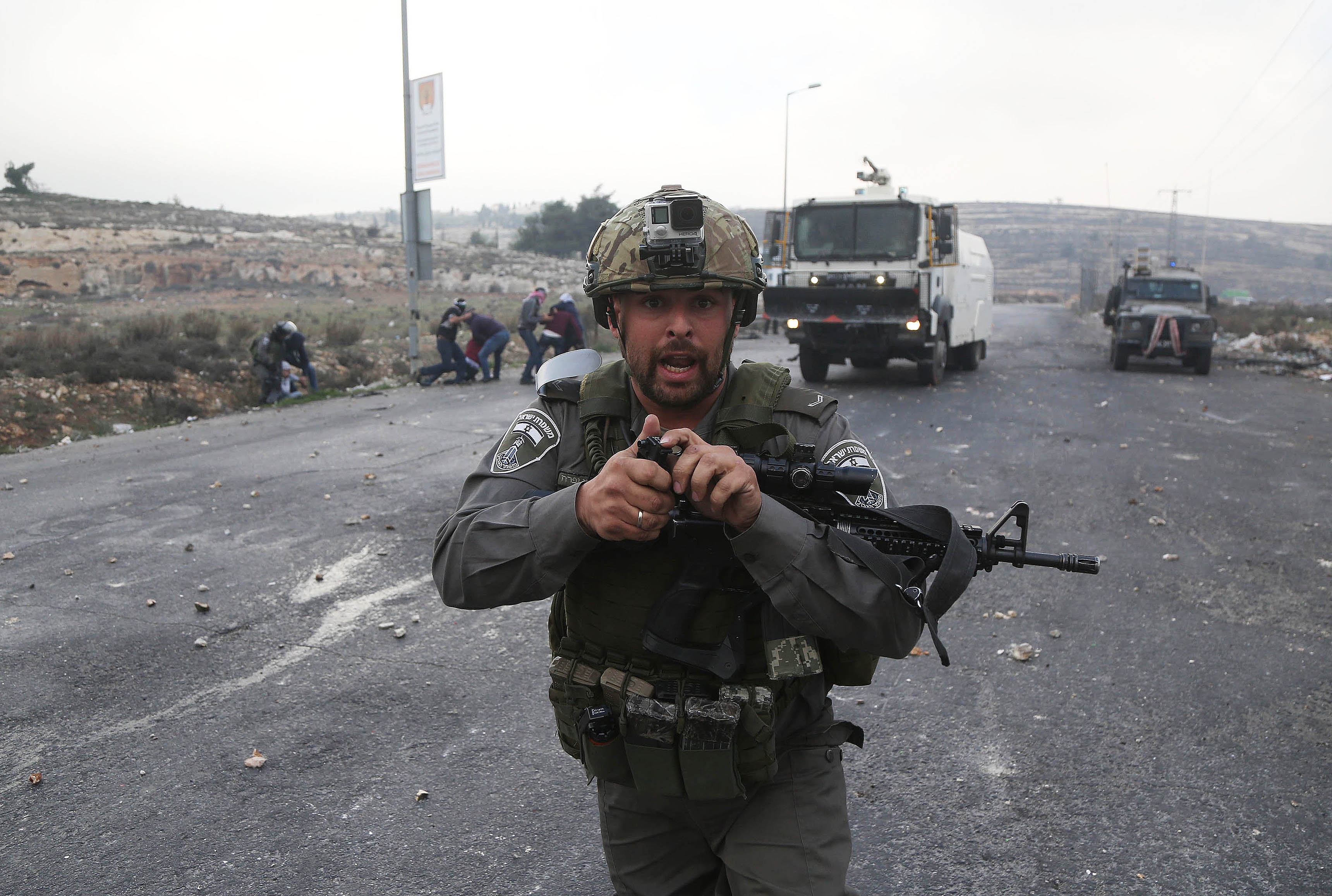 Palestinians rally for Jerusalem, 2 killed, one dies of wounds