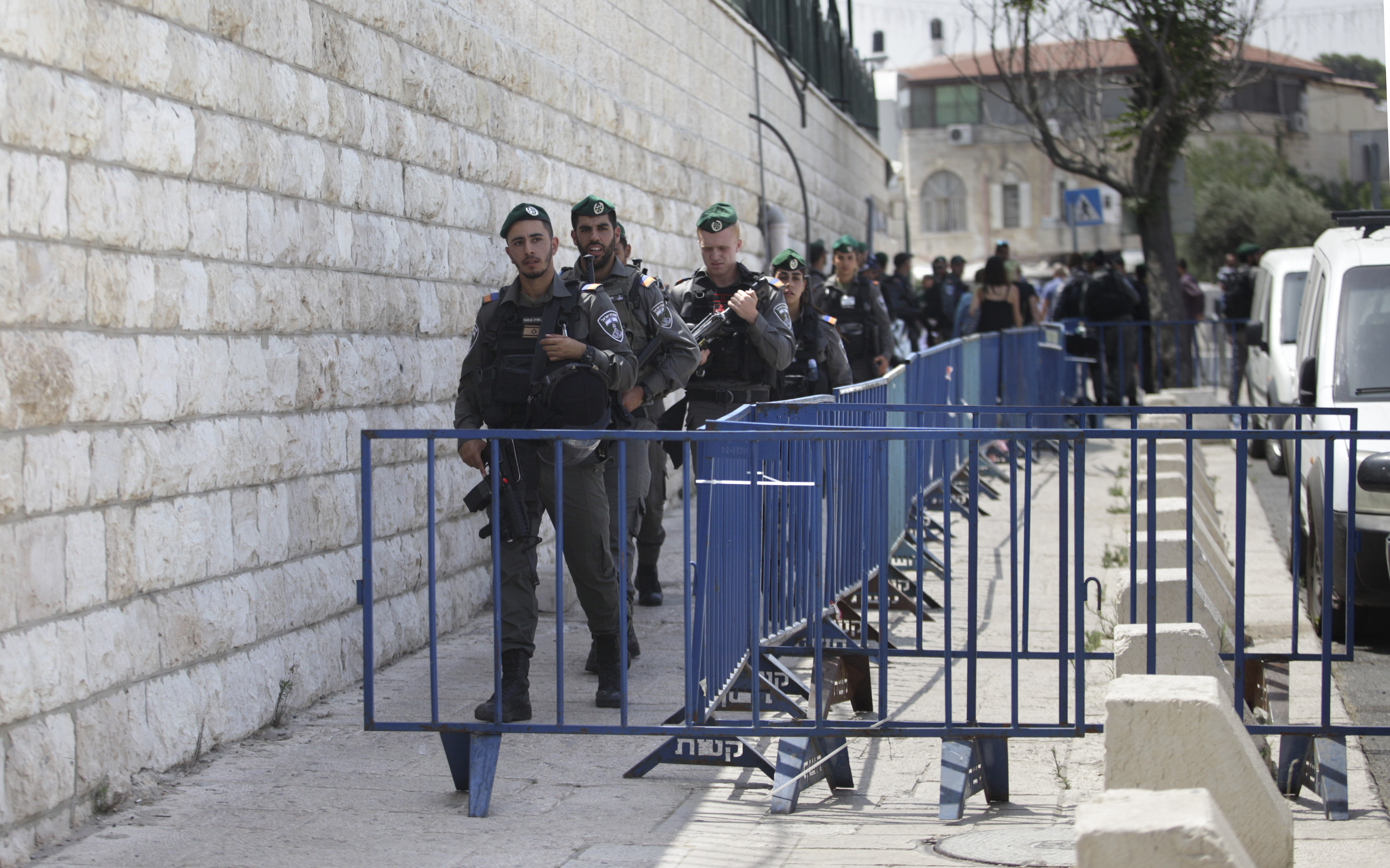 Palestine: 3 Israeli settlers, 3 Palestinians, killed, hundreds Palestinians injured