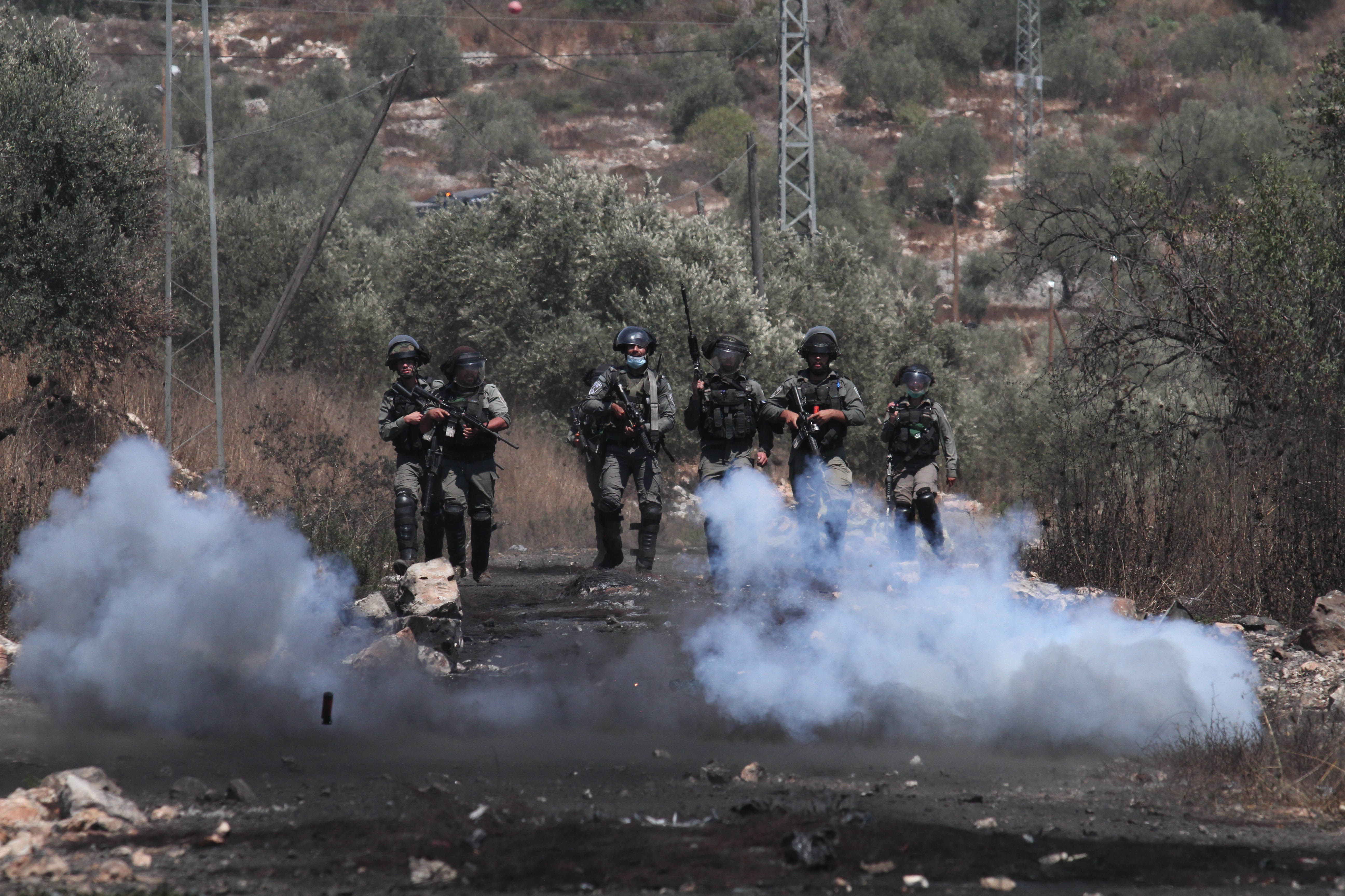 Palestine: Palestinian girl killed by Israel army fire