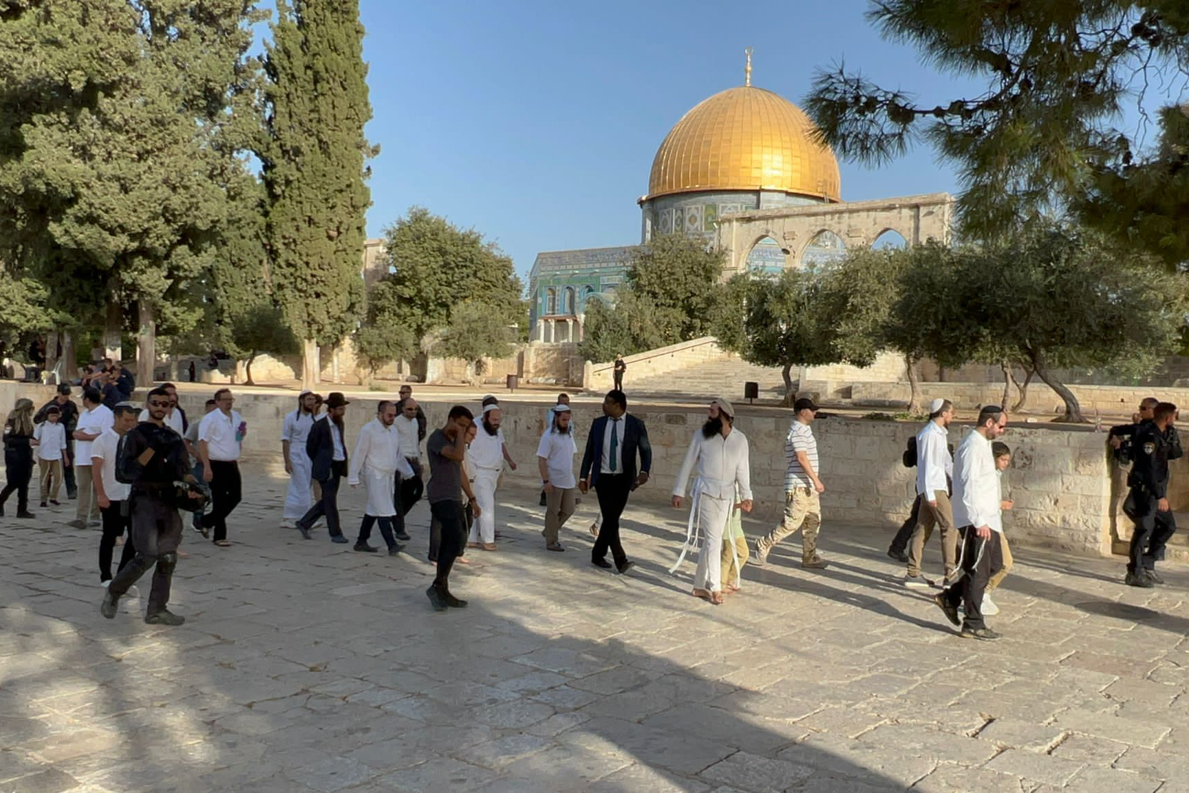 Palestine: Hundreds of Israelis storm Jerusalem’s Al-Aqsa complex for Jewish holiday