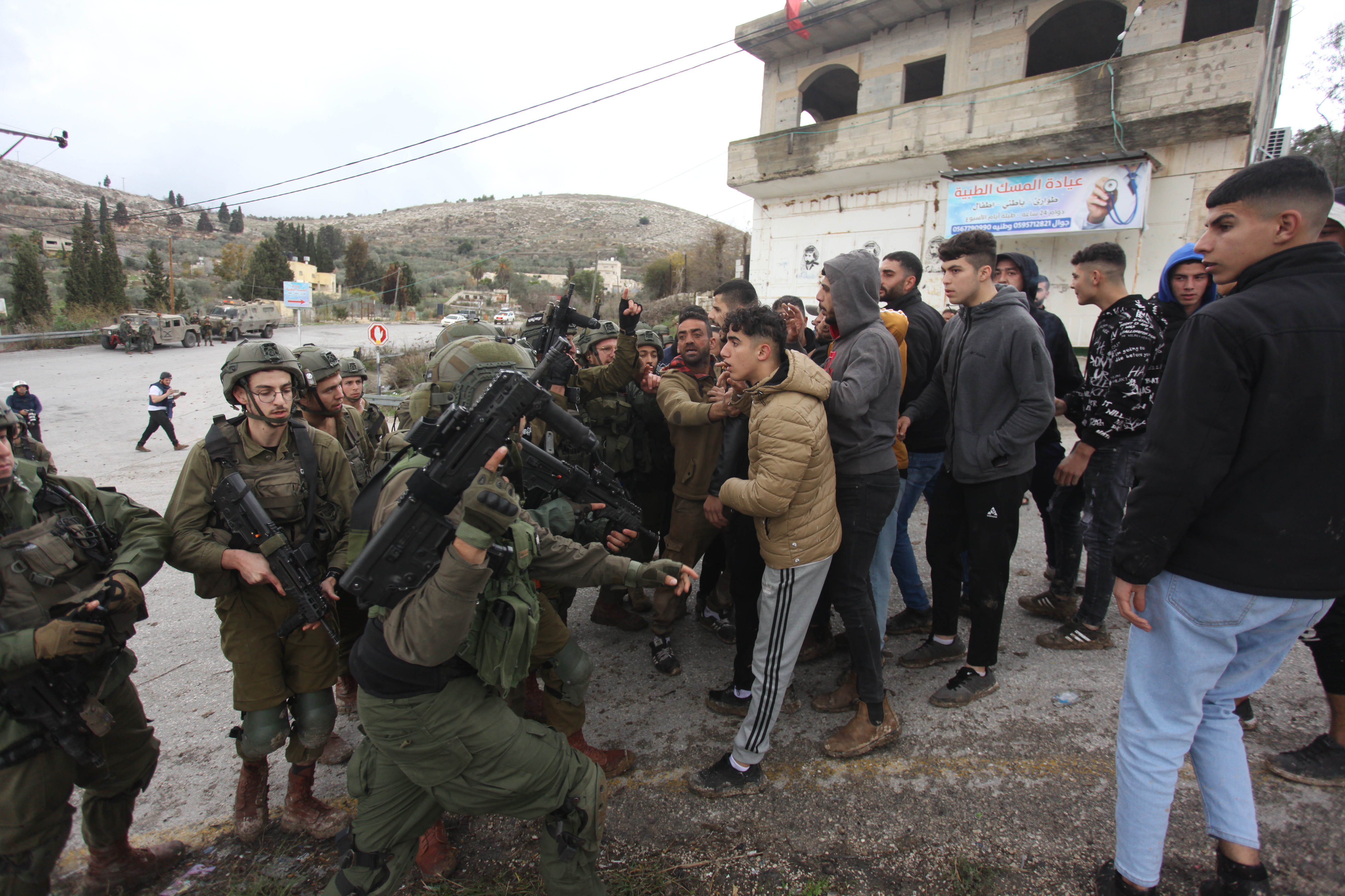 Palestine: 3 Palestinians, incl child, injured in attack by settlers in West Bank