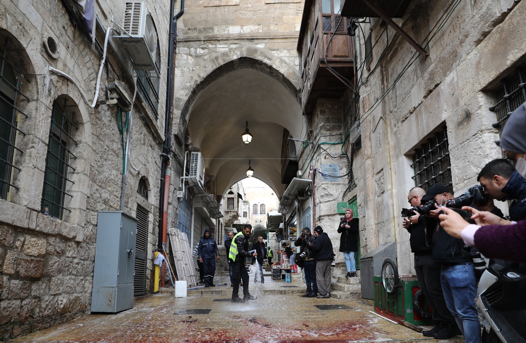 Palestine: Palestinian, Israeli killed in Jerusalem shooting attack