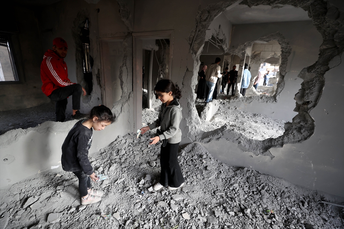 US ‘deeply troubled’ by Israeli plans to approve 4,000 new settlement homes in West Bank