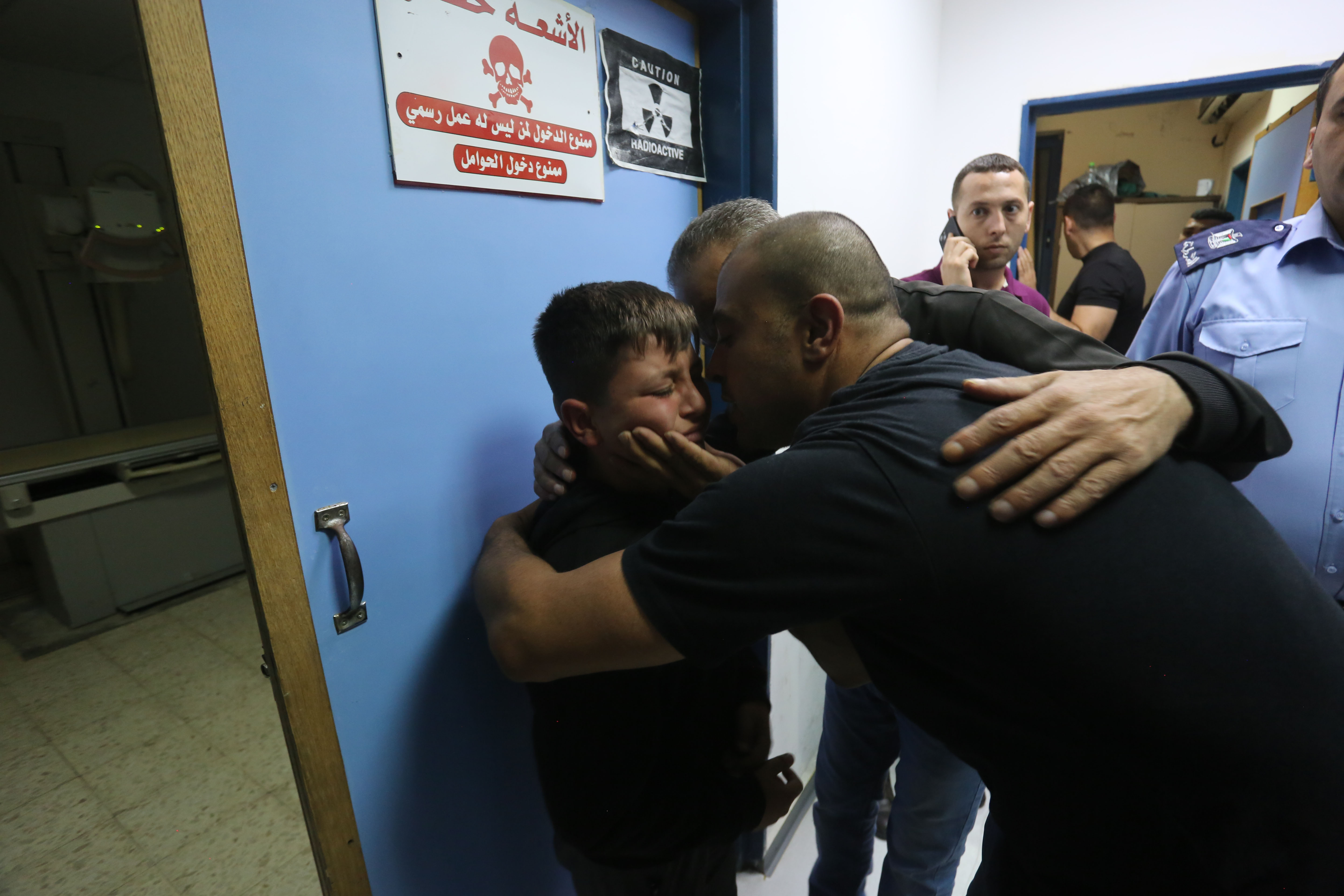Palestine: 130 Palestinians injured by Israeli army firing live ammunitions