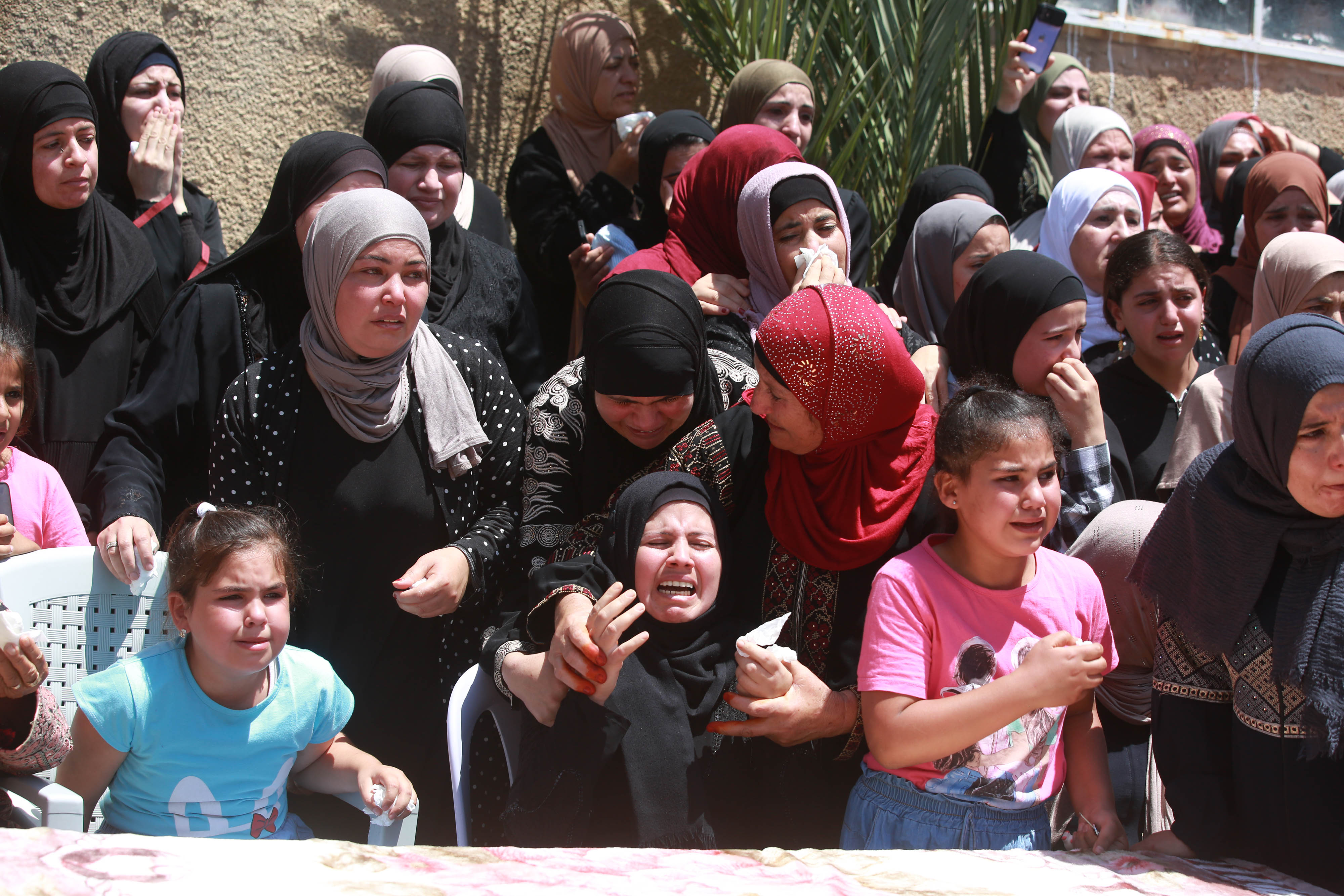 Palestine: Palestinian shot dead by Israeli forces in West Bank