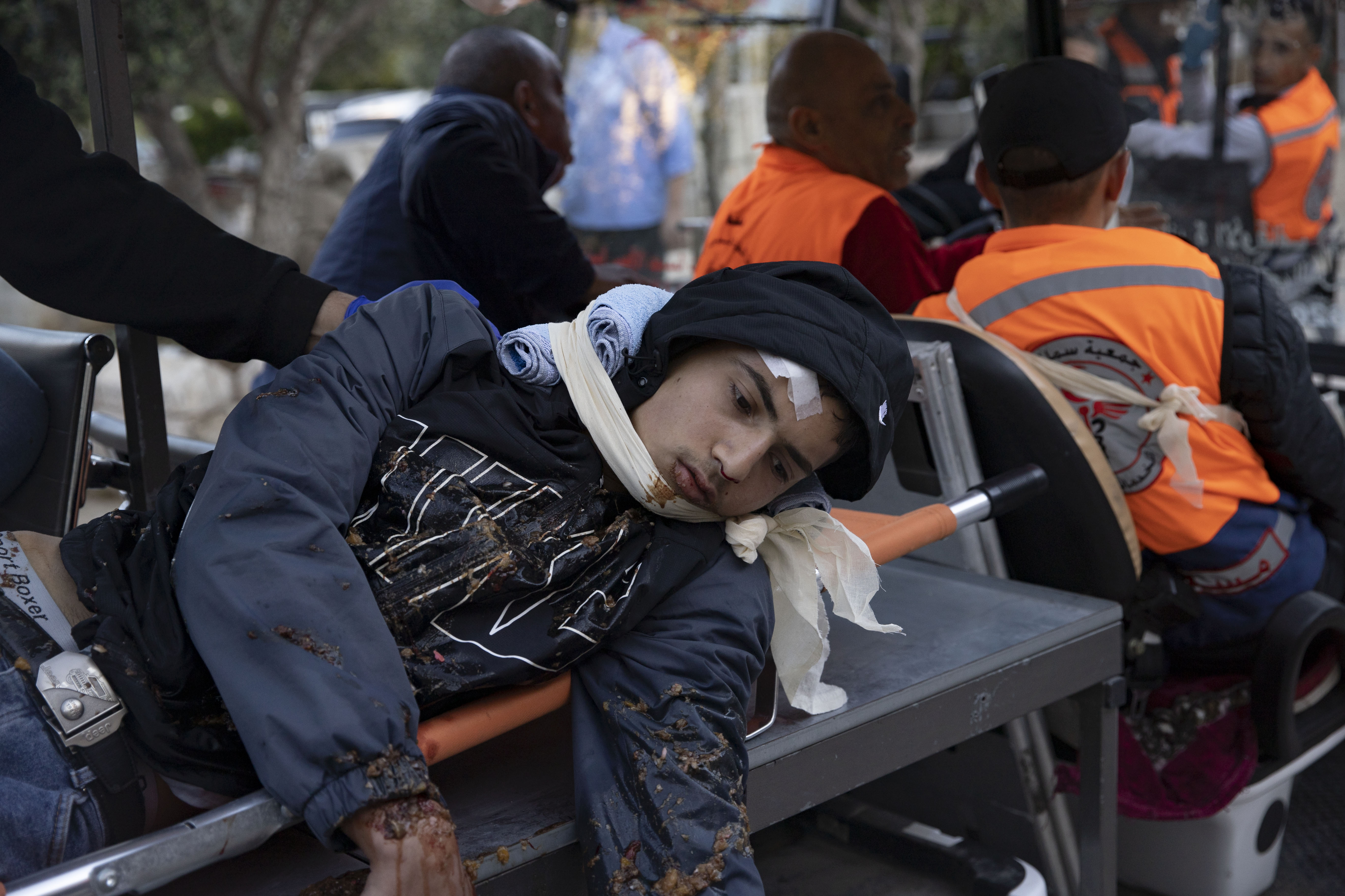 Palestine: Over 150 Palestinians injured as Israeli forces storm Al-Aqsa Mosque