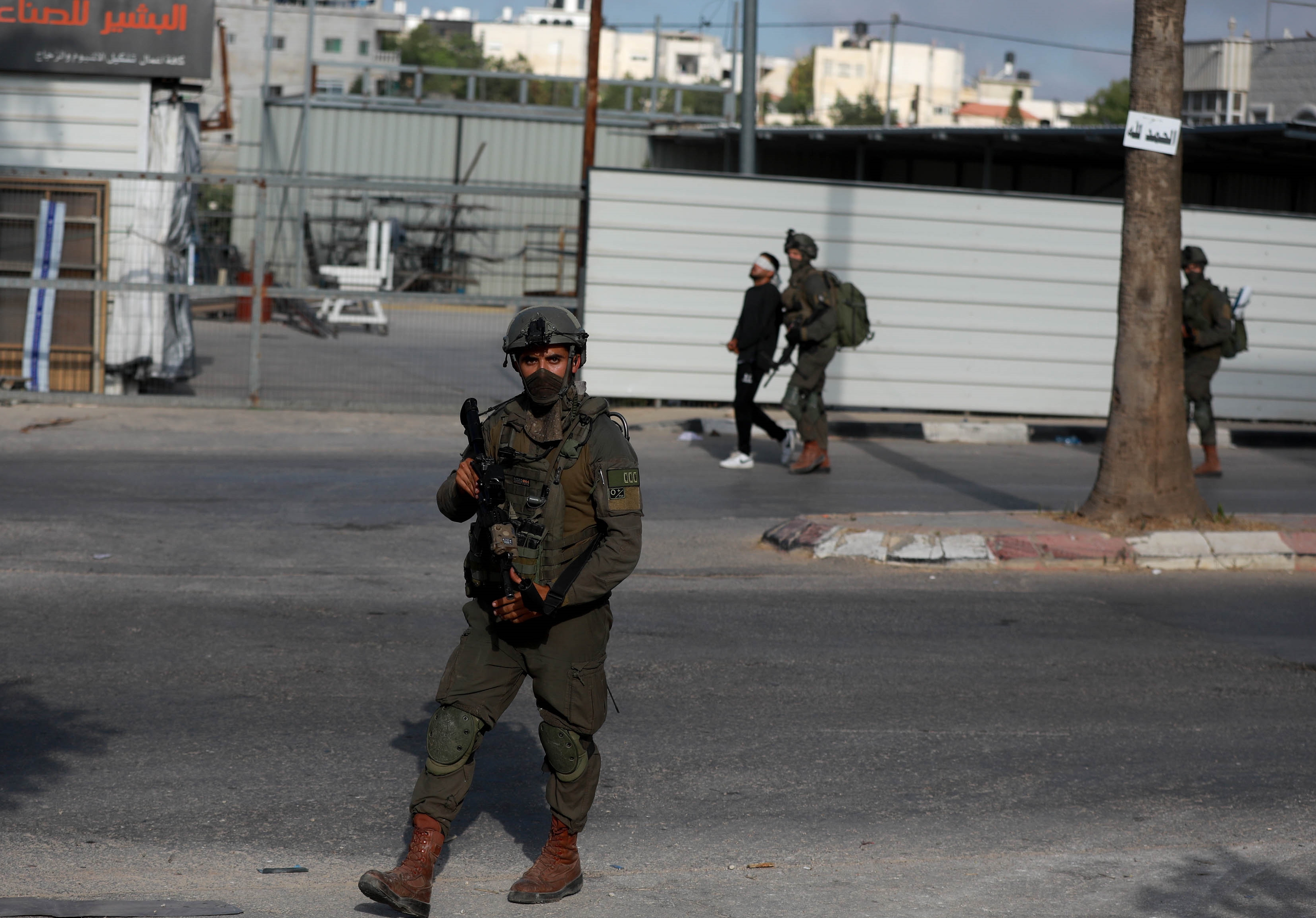 Palestine: Palestinian shot dead by Israeli forces in West Bank