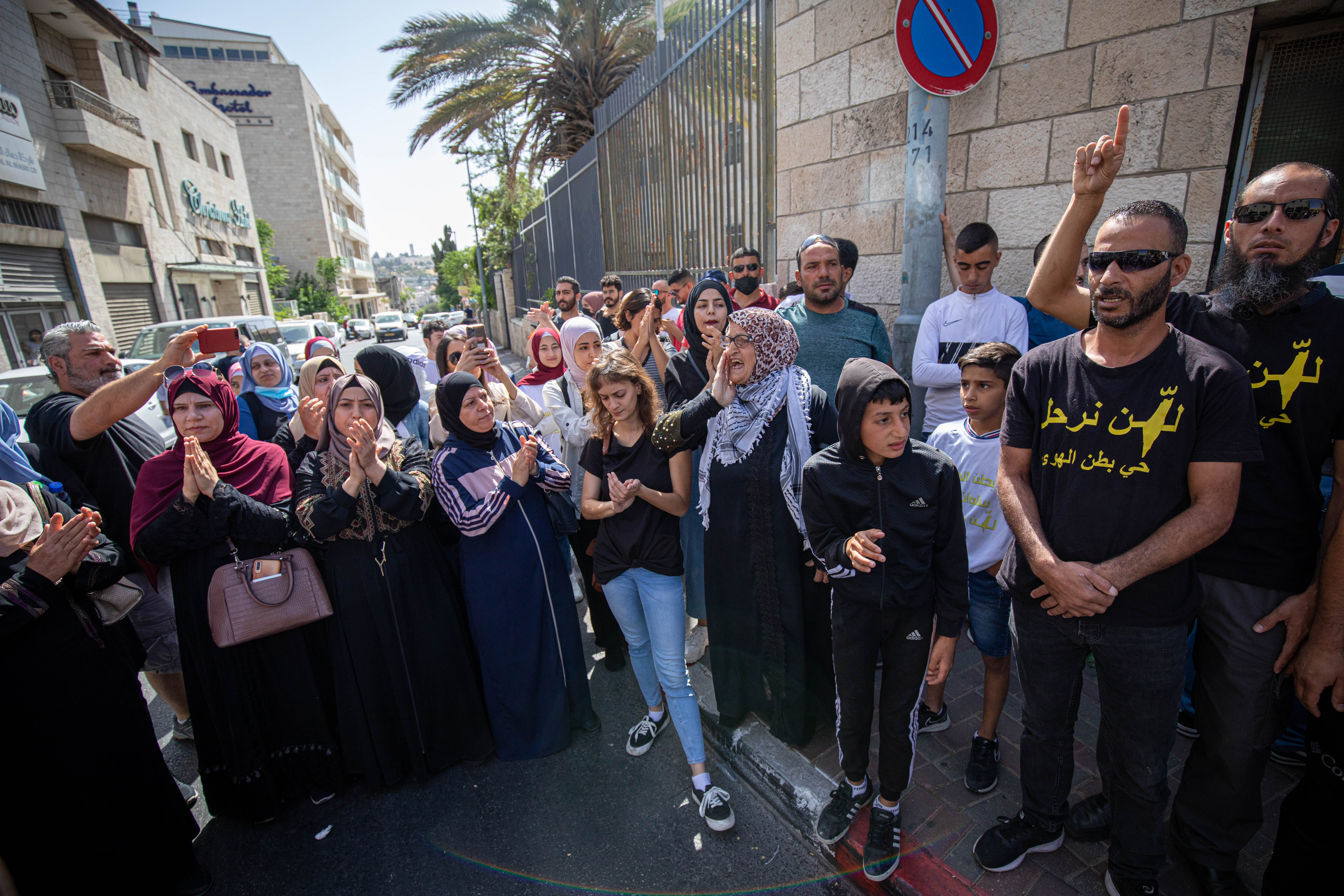 Israeli soldiers kill 2 Palestinians in West Bank