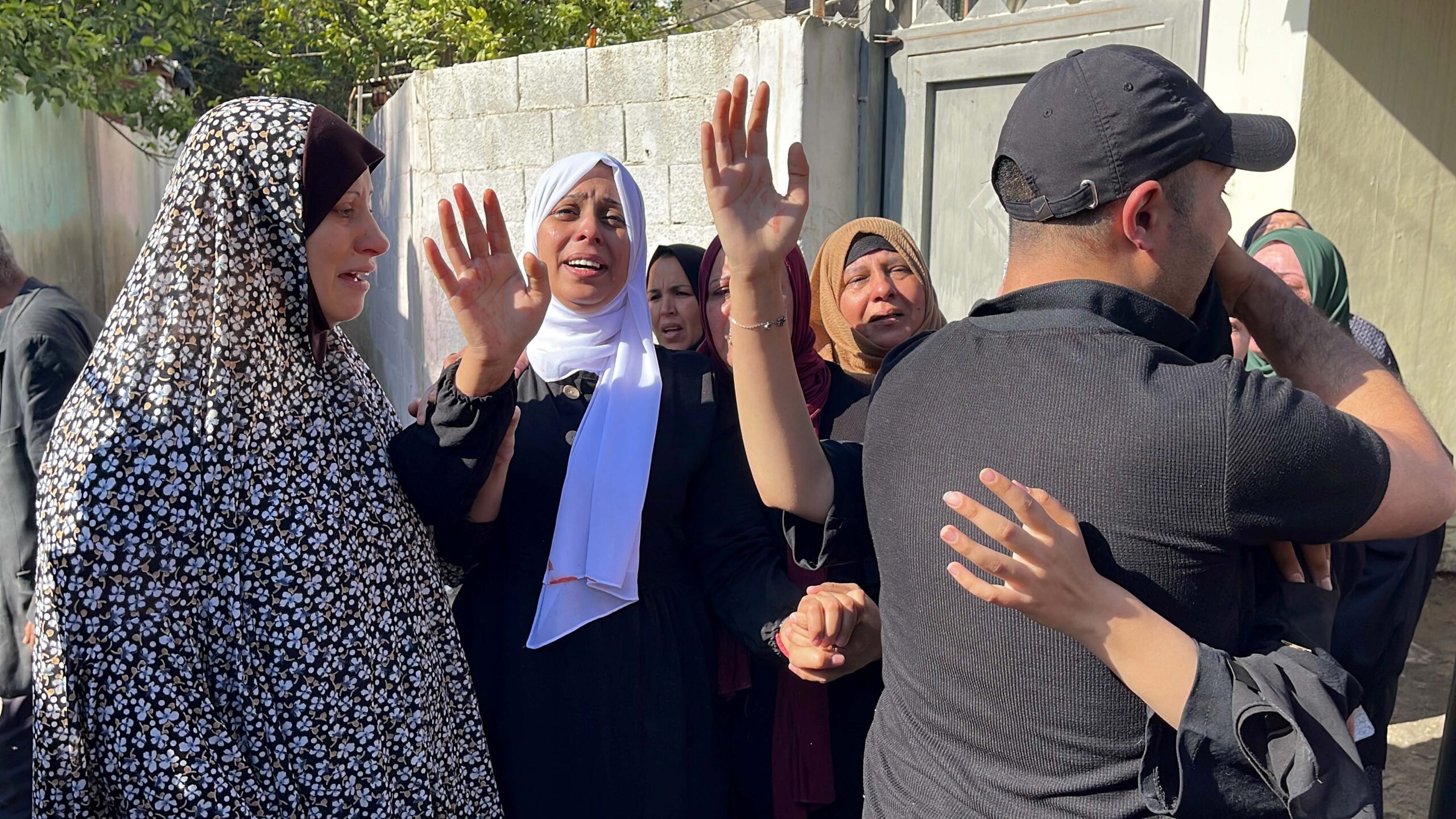 Palestine: Palestinian teen shot dead by Israeli army in Jericho
