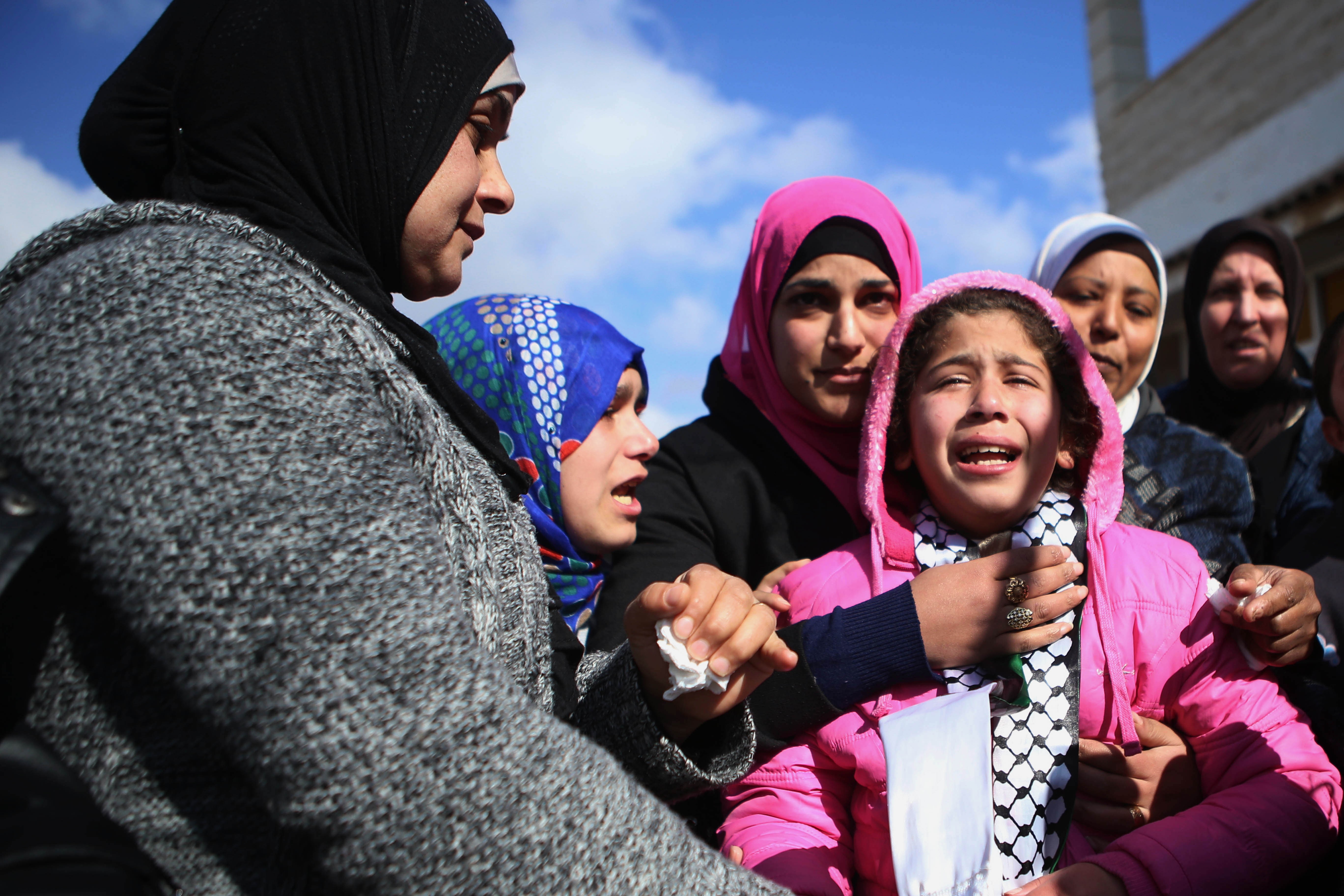 Palestine: Thousands attend funeral of slain Palestinian mother