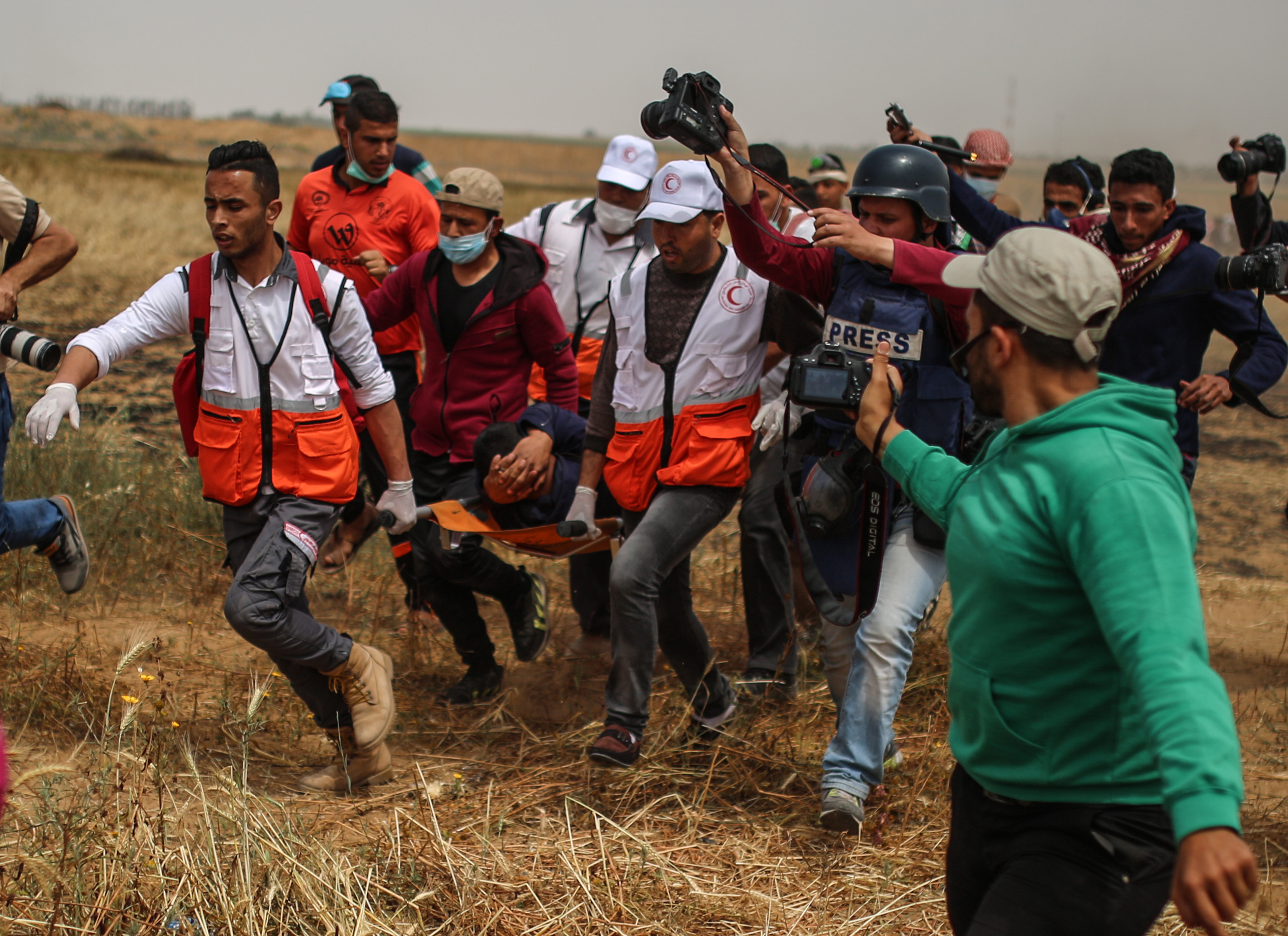 Palestine: Israeli soldiers killed 4 Palestinians, injured 729 in Gaza