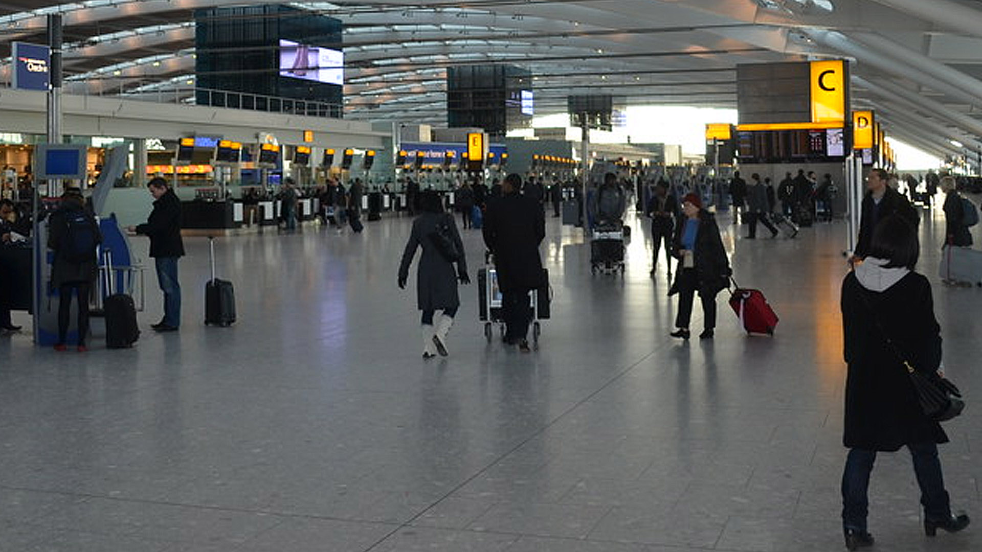 Palestinian activist detained at Heathrow for wearing pro-Palestine sweater
