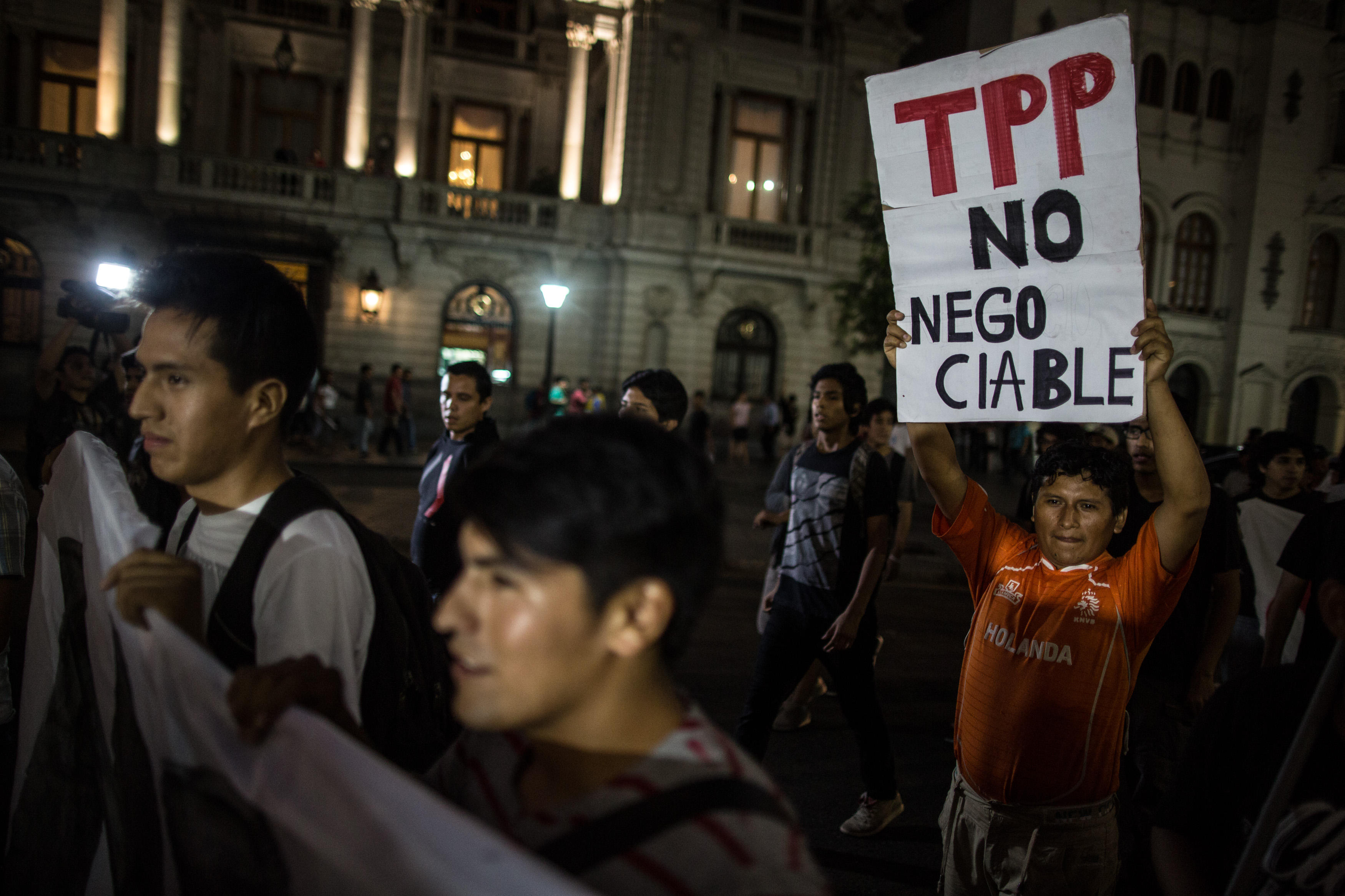 New Zealand: US-led Pacific free trade pact inked by 12 countries