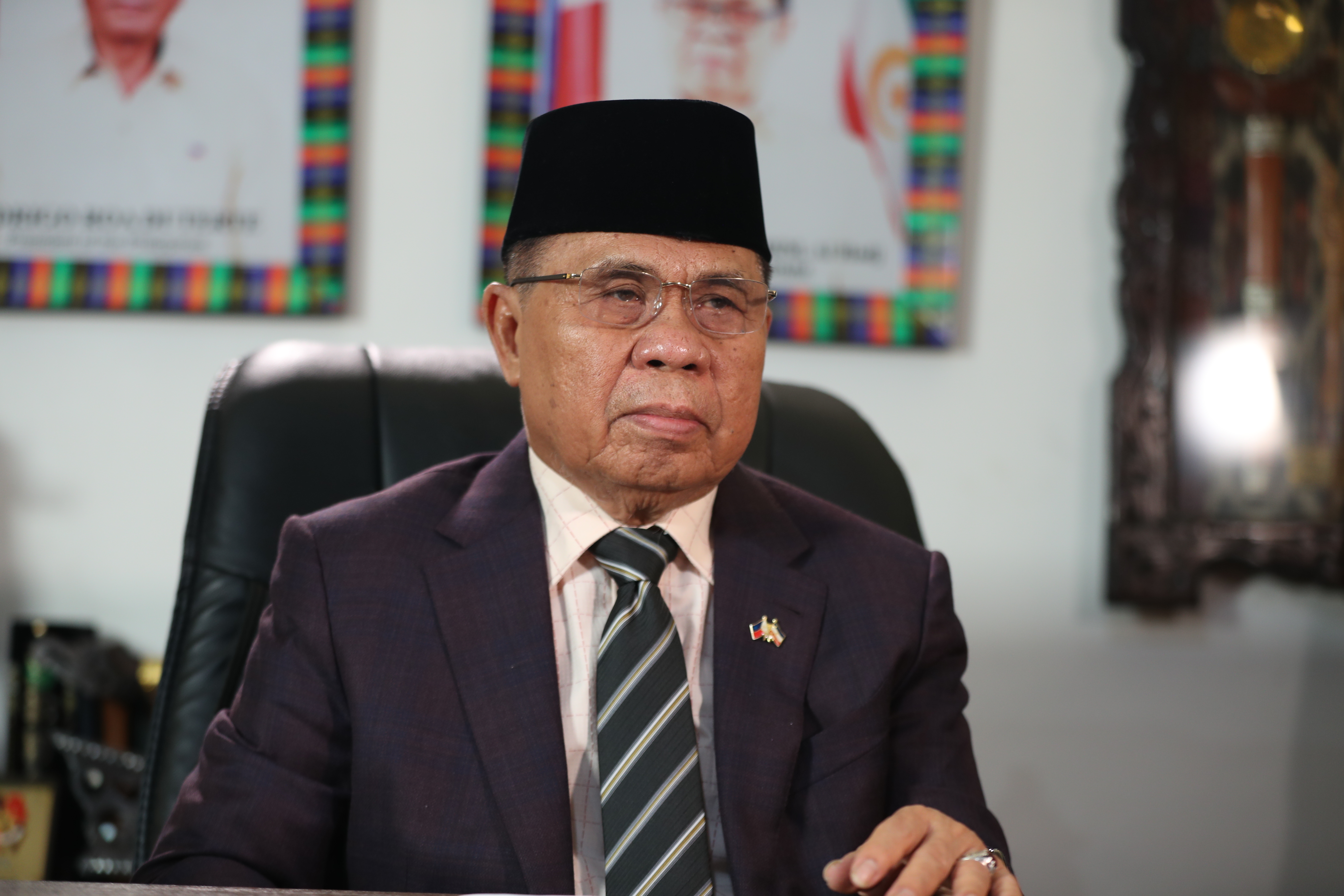 Philippines: President asks military to support Bangsamoro peace, urges unity