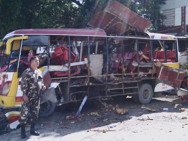 Philippines: Abu Sayyaf blamed for bus blast in south