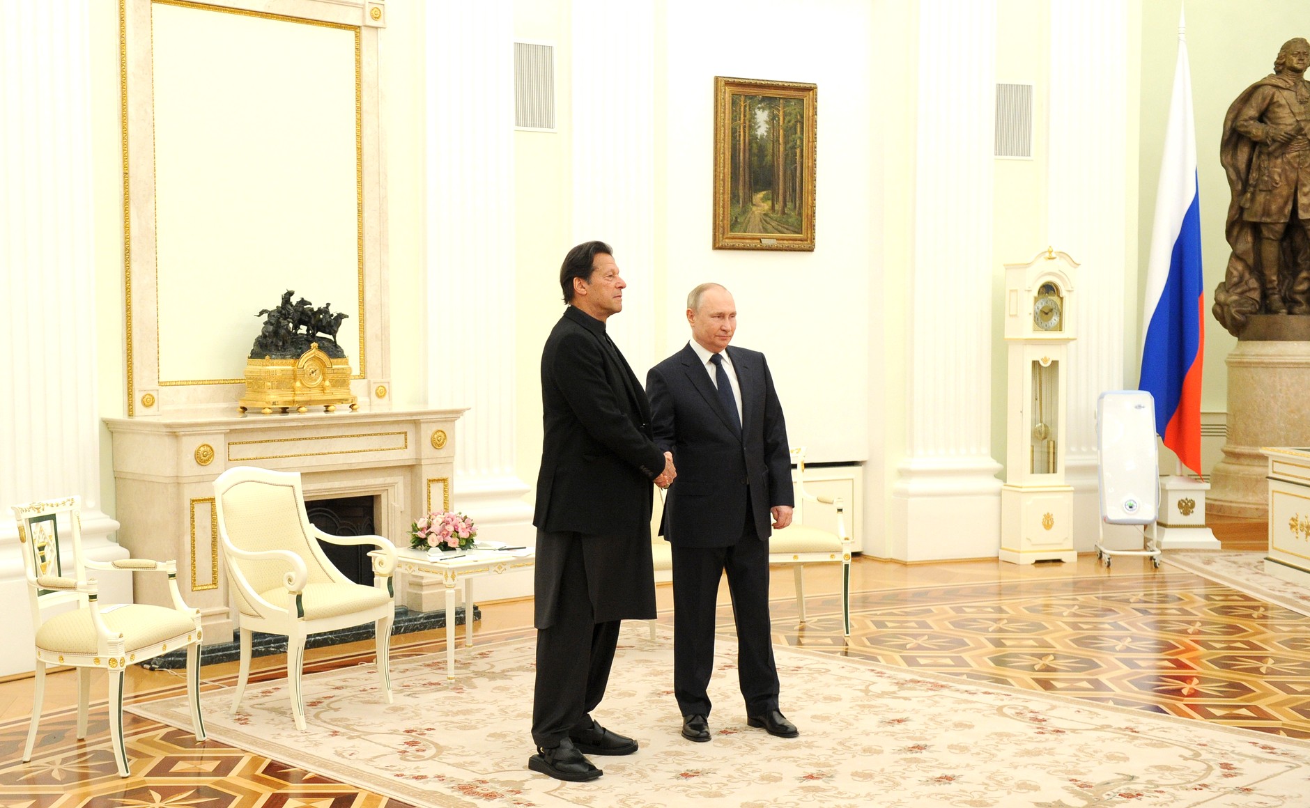 Russia: Putin, Pakistan’s Khan discuss bilateral, regional issues in Moscow