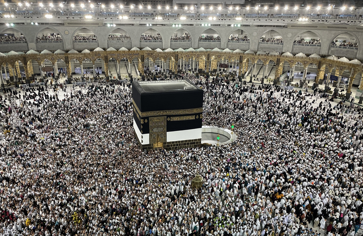 Pakistani man crosses 4 countries on walk to Makkah for Hajj
