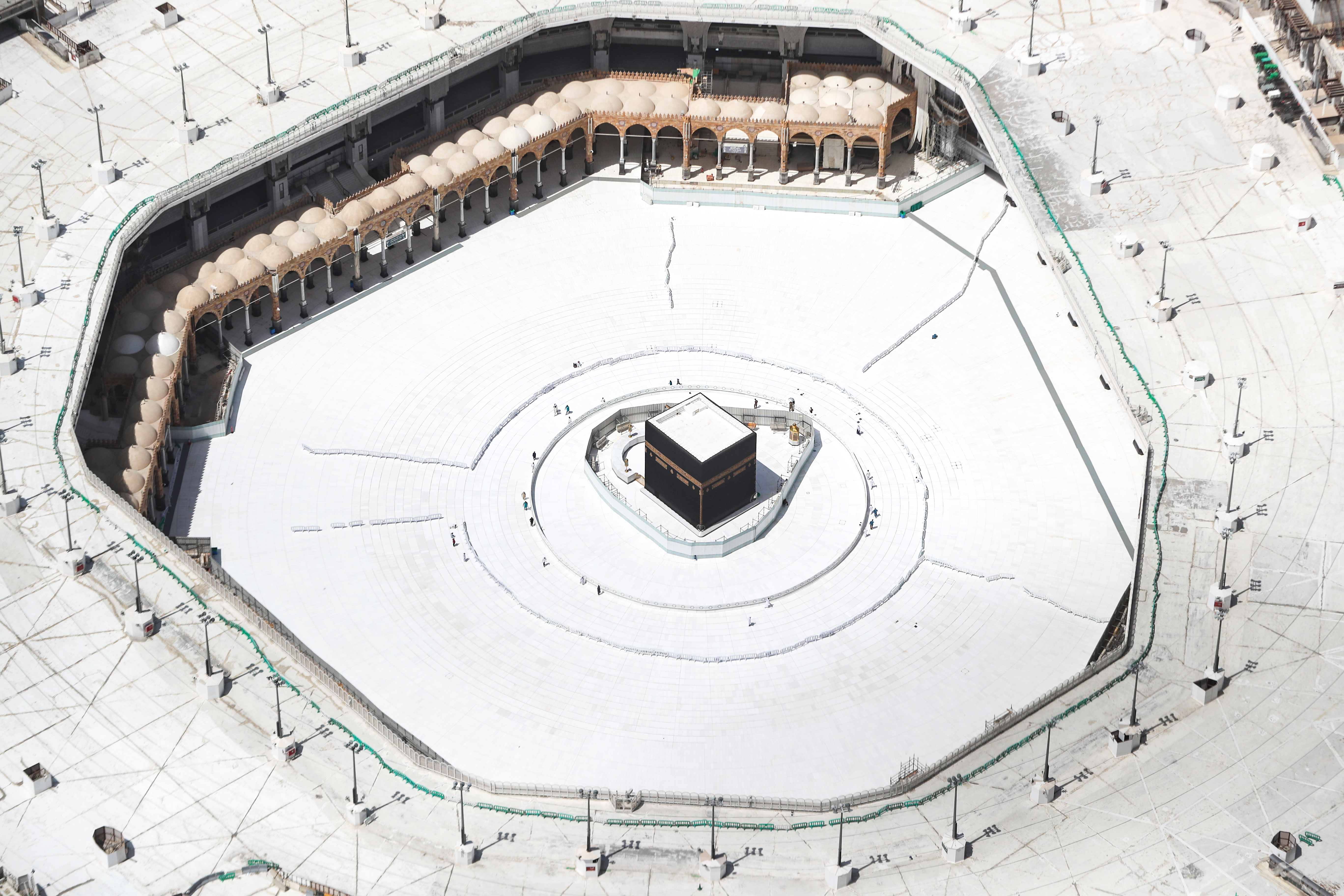 Saudi Arabia to allow 2m pilgrims monthly to perform umrah