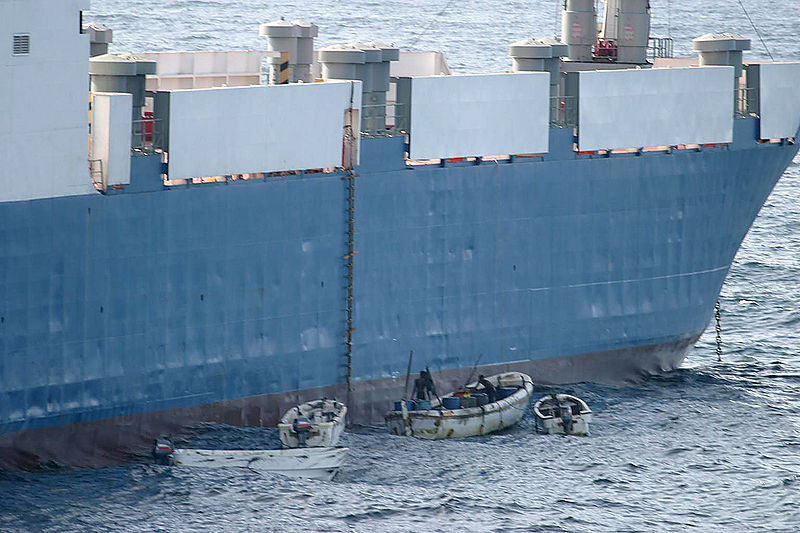Somali pirates hijack oil tanker in Indian Ocean