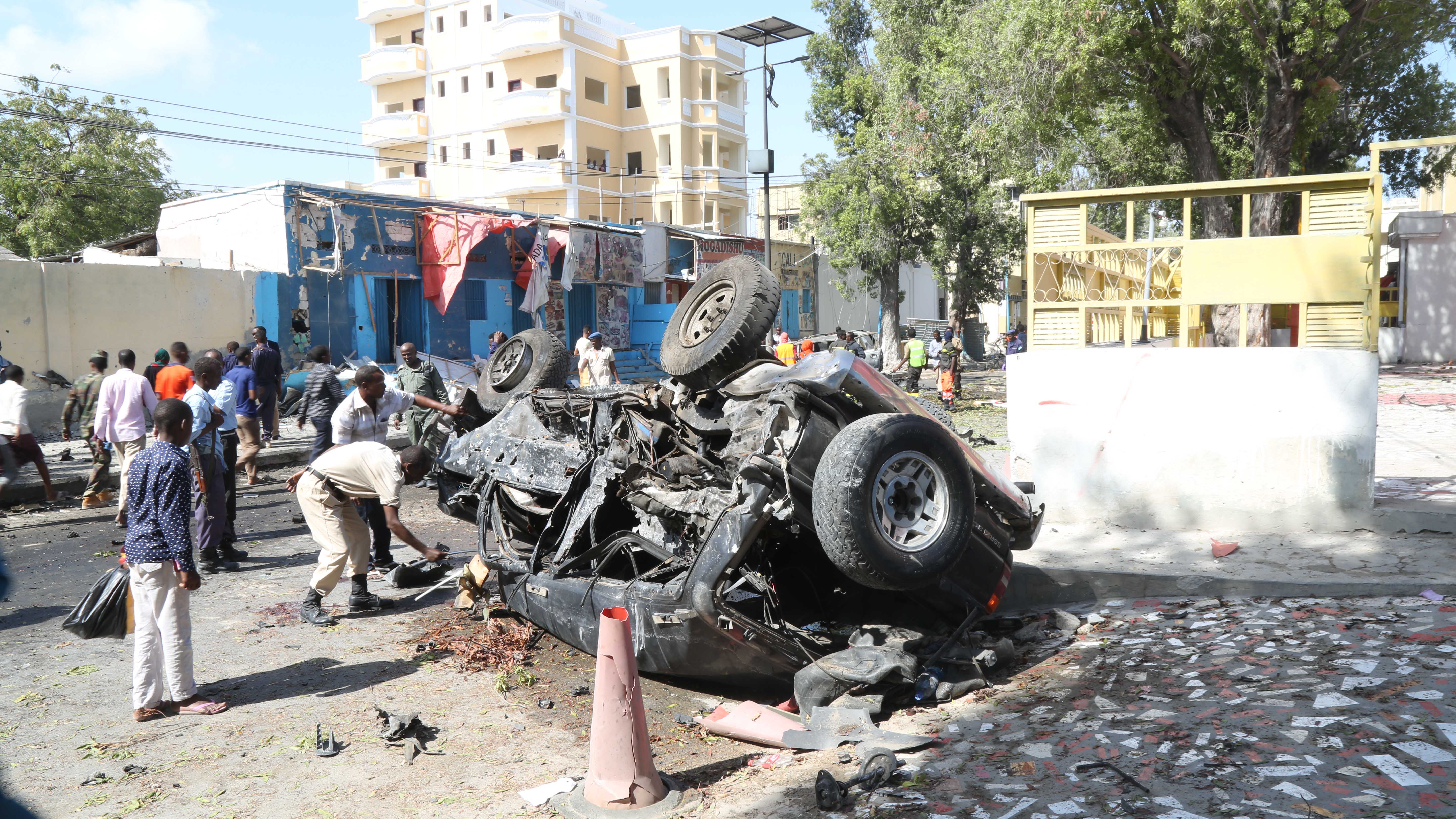 Somalia: Car bomb blast in Mogadishu restaurant kills 7