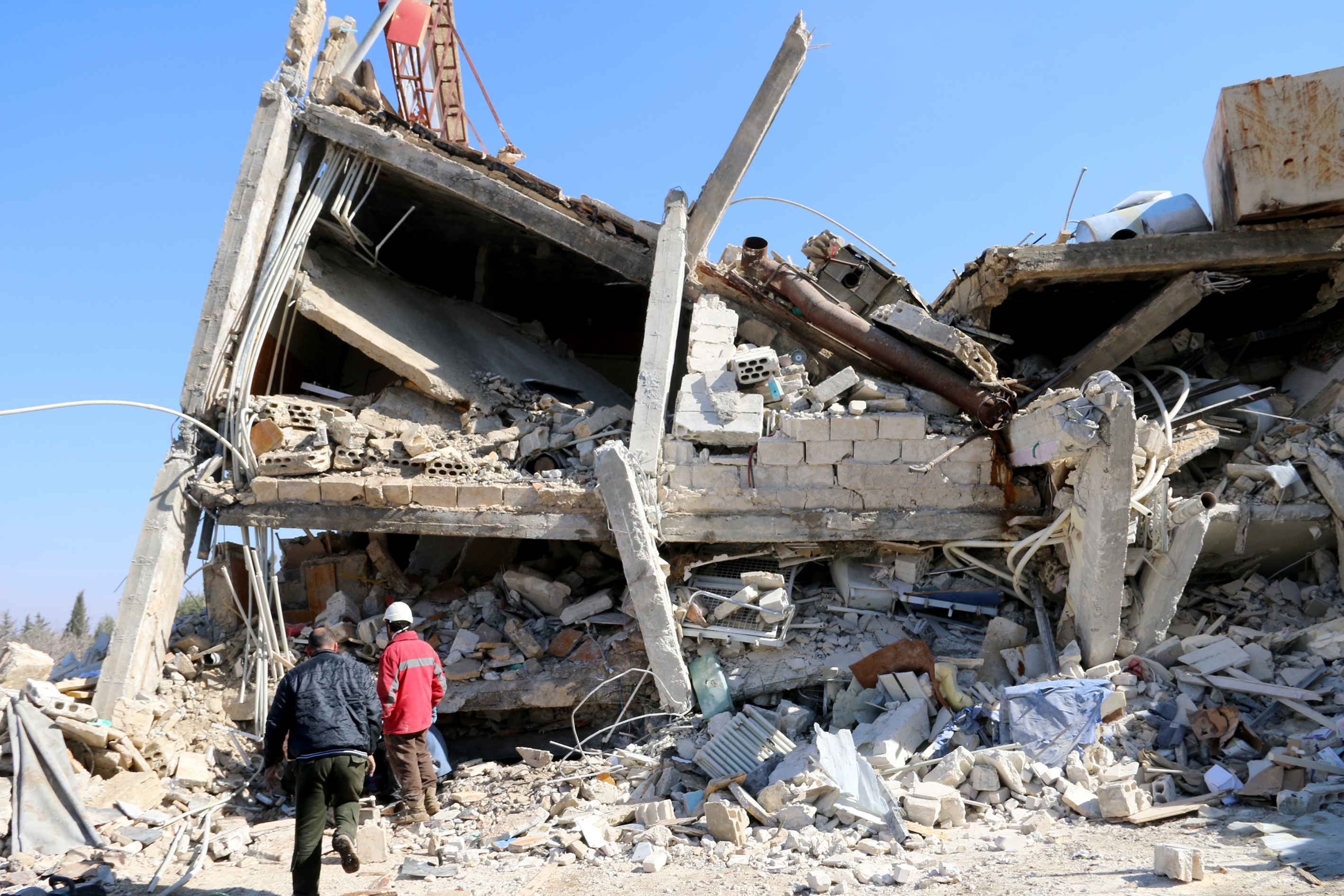 Syria: Russian warplanes hit two hospitals, killing 14