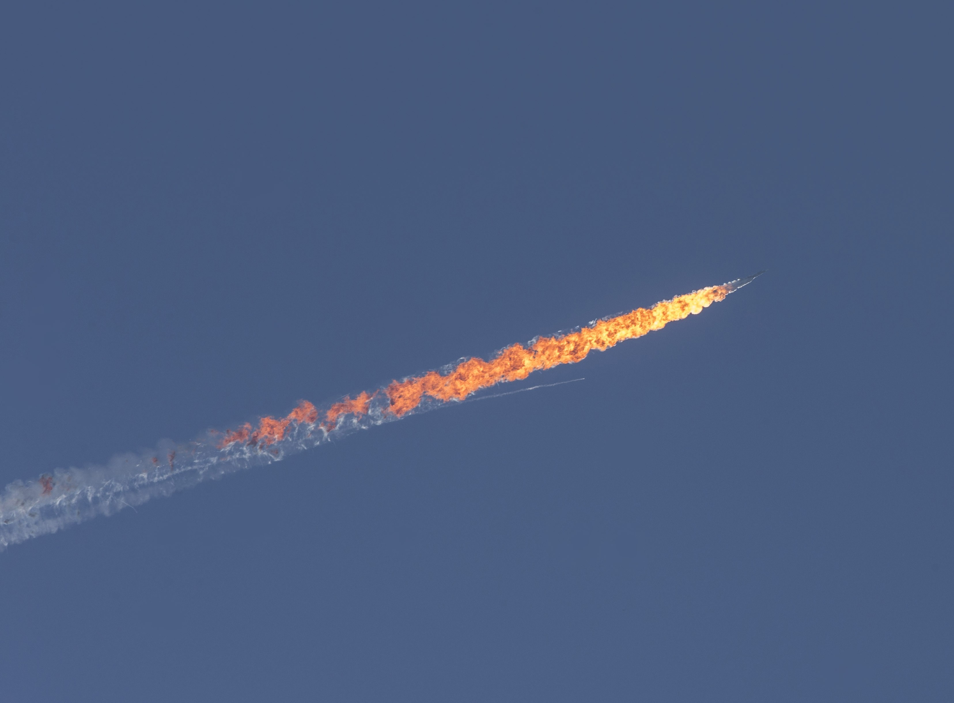 Obama backs Turkish downing of Russia fighter jet, urges calm