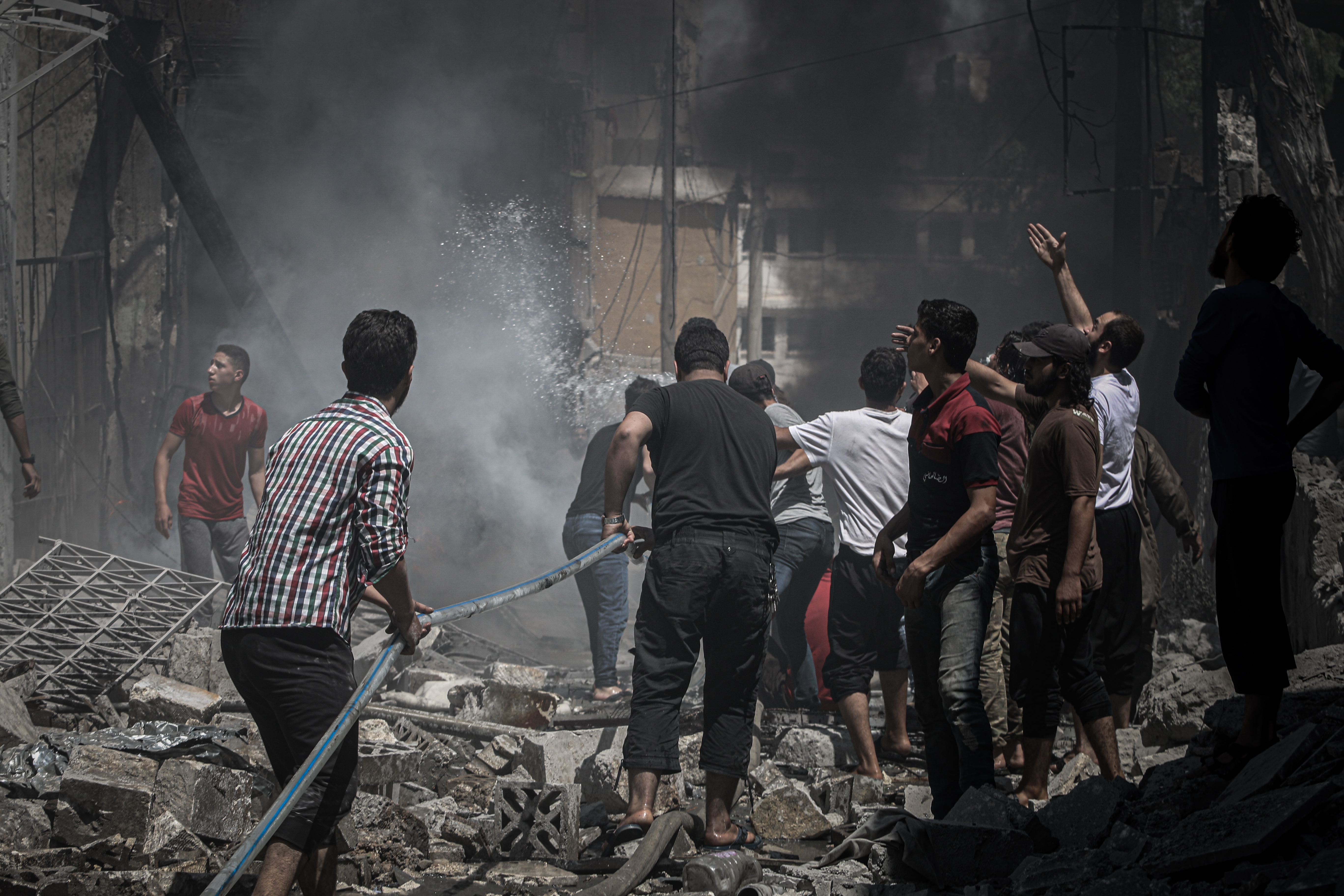 Syria Govt attacks kill 15 in N Syria