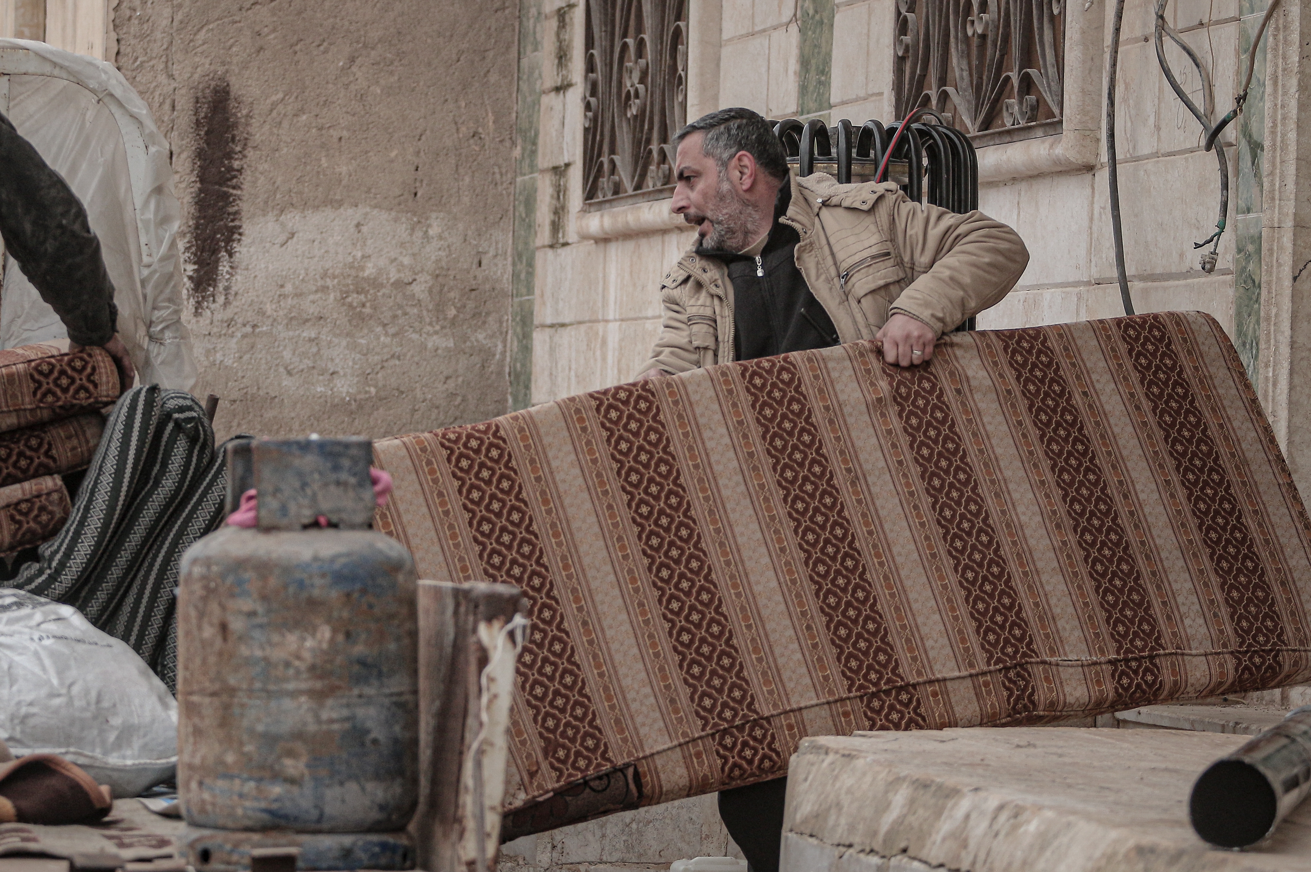 Northwest Syria exodus tops 800,000