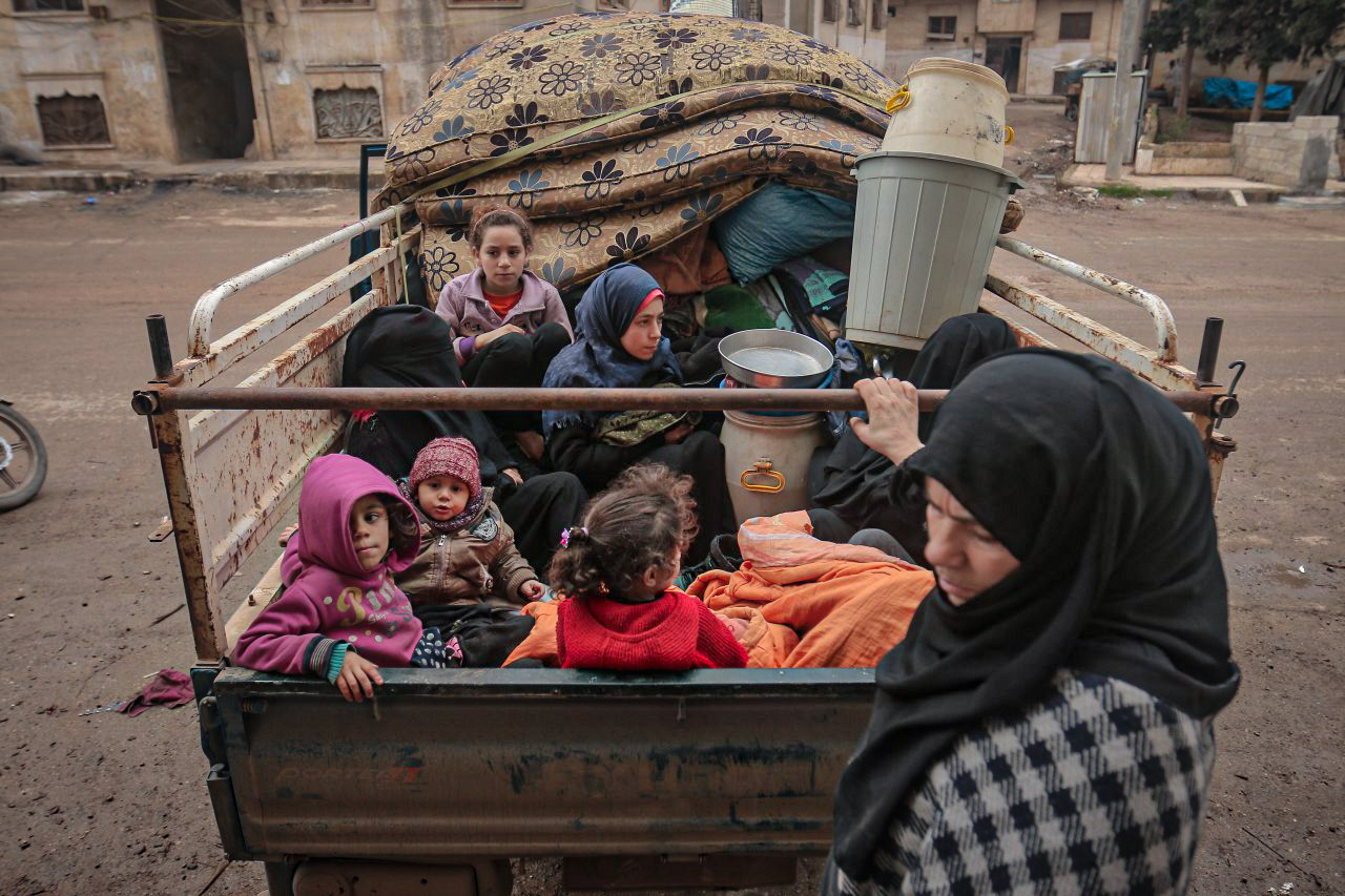 Syrian, Russian airstrikes kill 15 civilians in Idlib