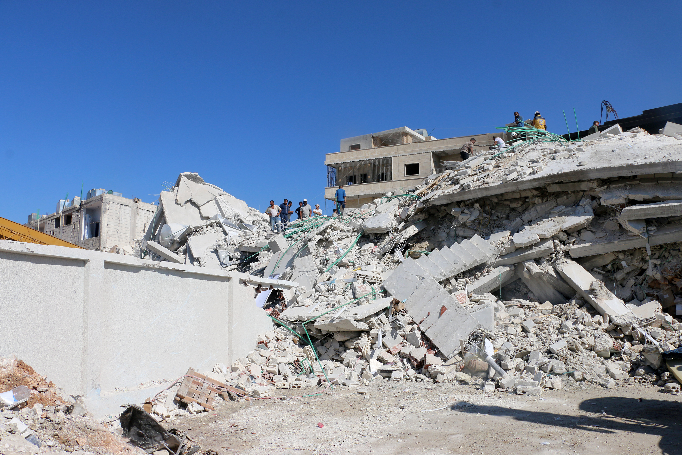 Syria: Arms depot explosion kills 39, injures scores in Idlib