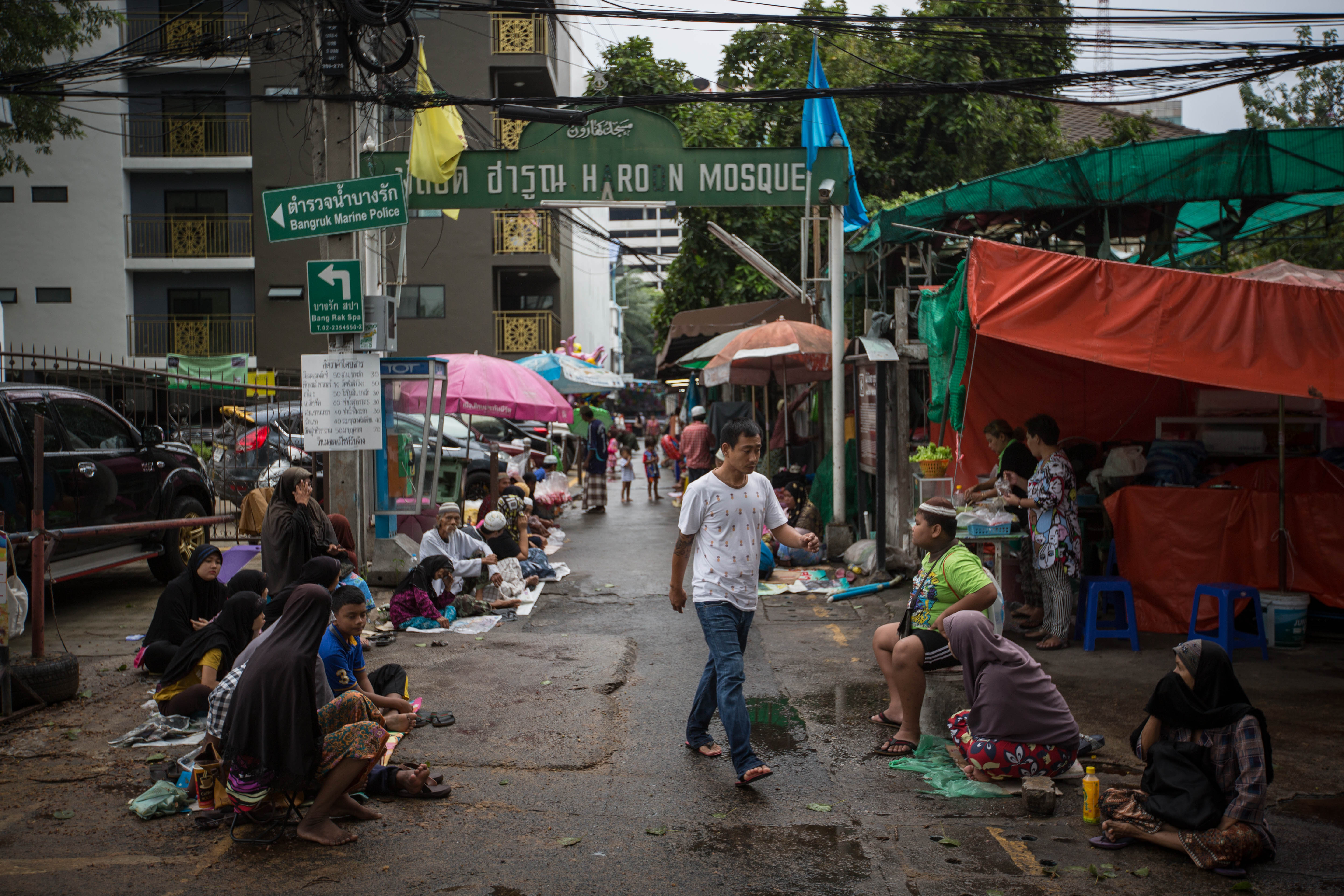 Thailand: 3 security officials killed by bomb in the south