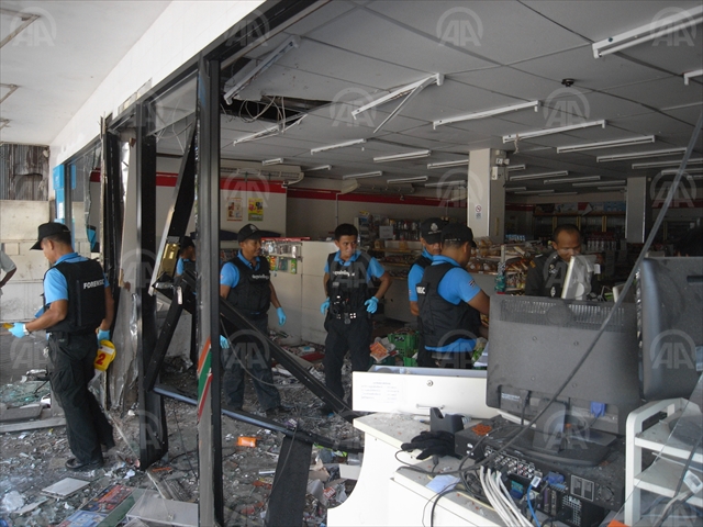 Thailand: Two killed, three injured in bombing in Thai south