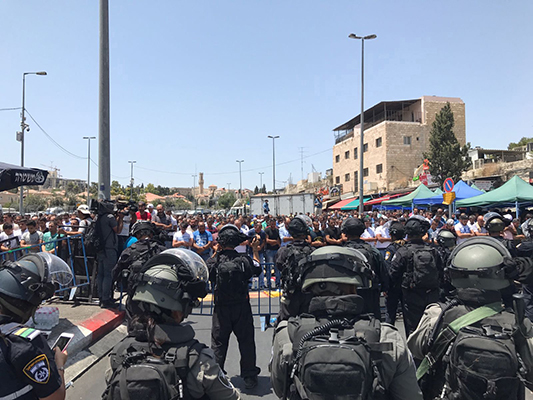 Palestinian protestors killed in occupied East Jerusalem