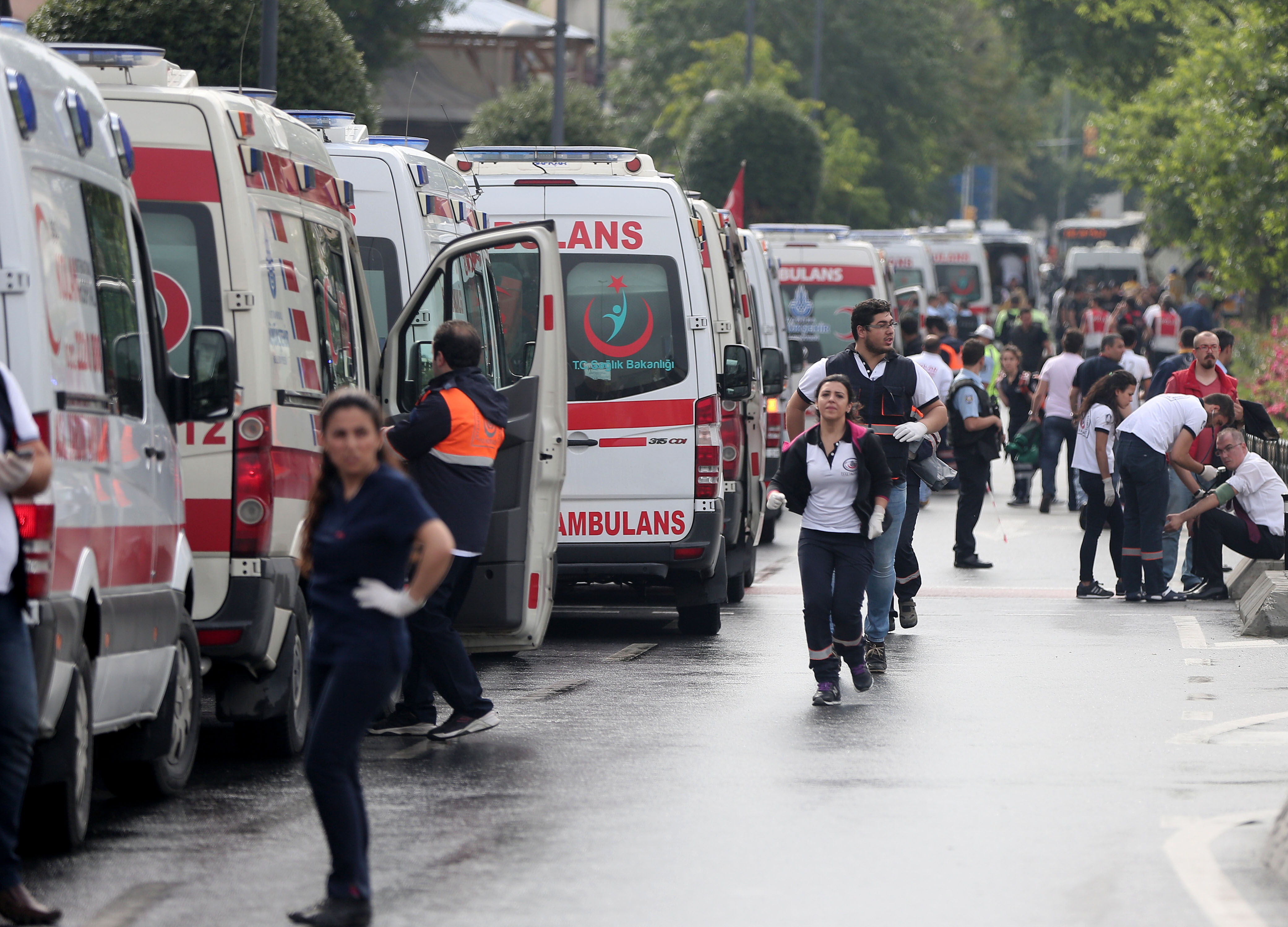 Turkey: Blast hits historic Istanbul district, 2 killed, many injuries