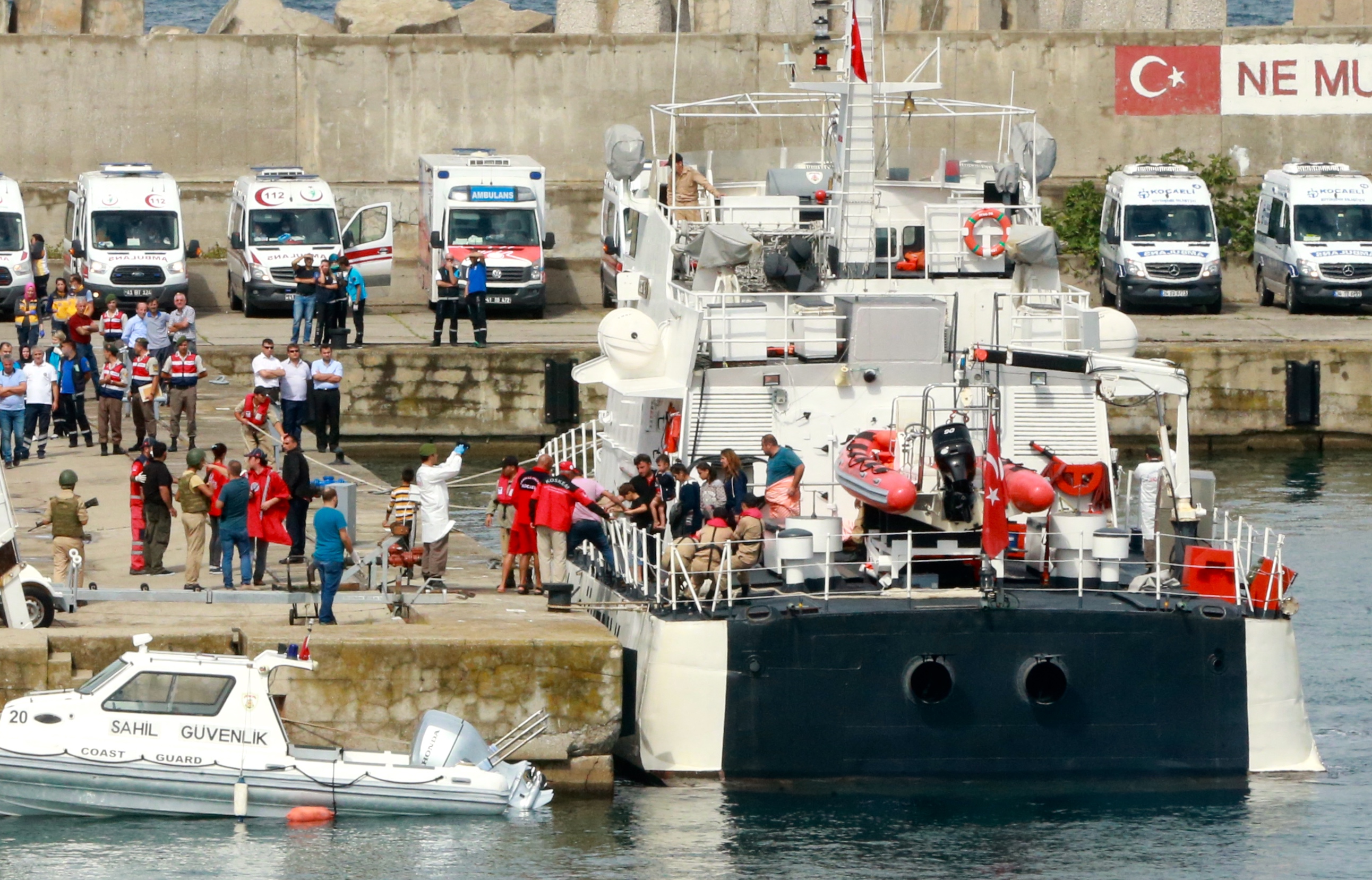 Turkey: 21 dead as refugee boat capsizes in Black Sea