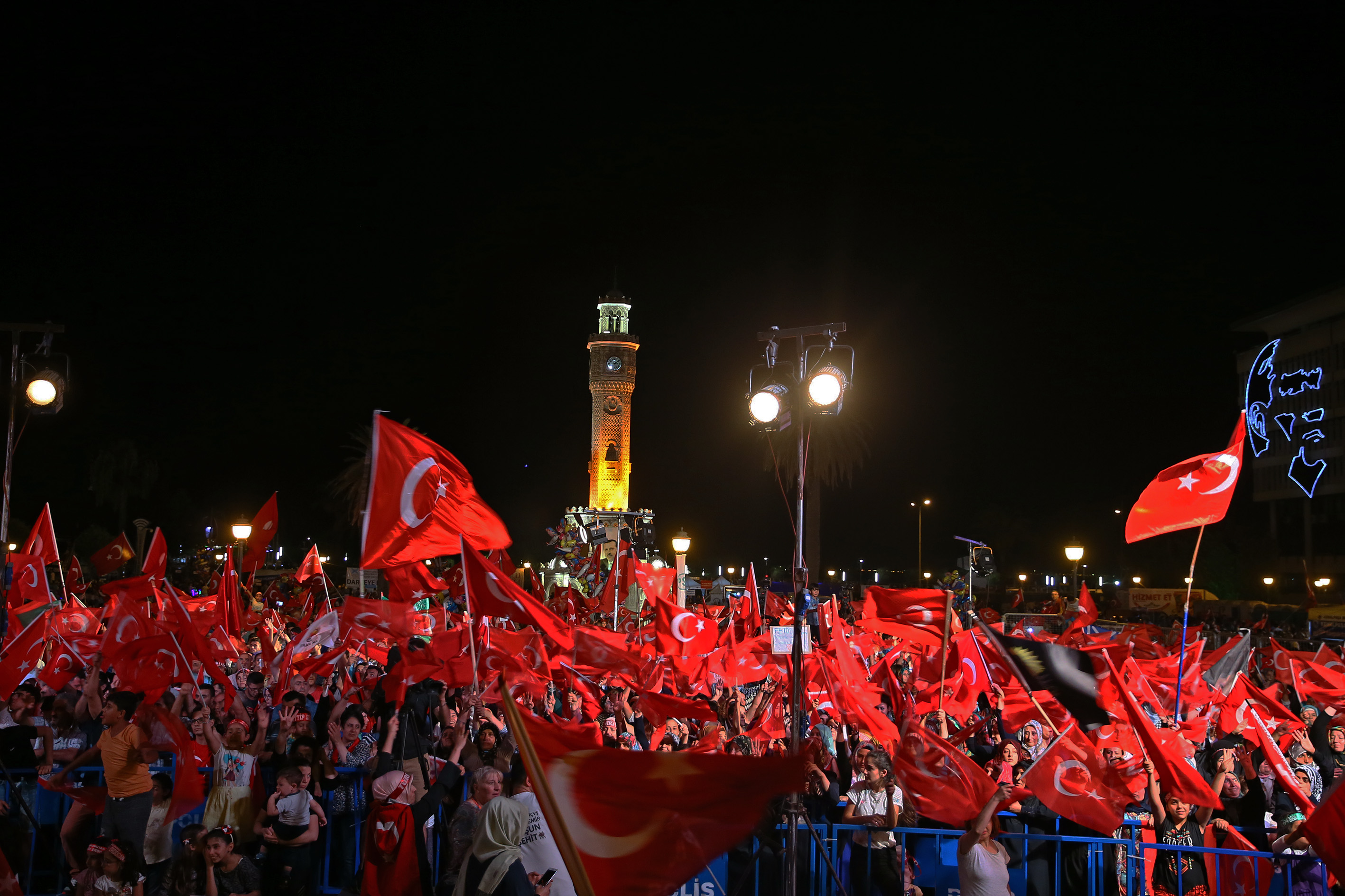 US: Protest at NBC news over false Turkey coup bid coverage