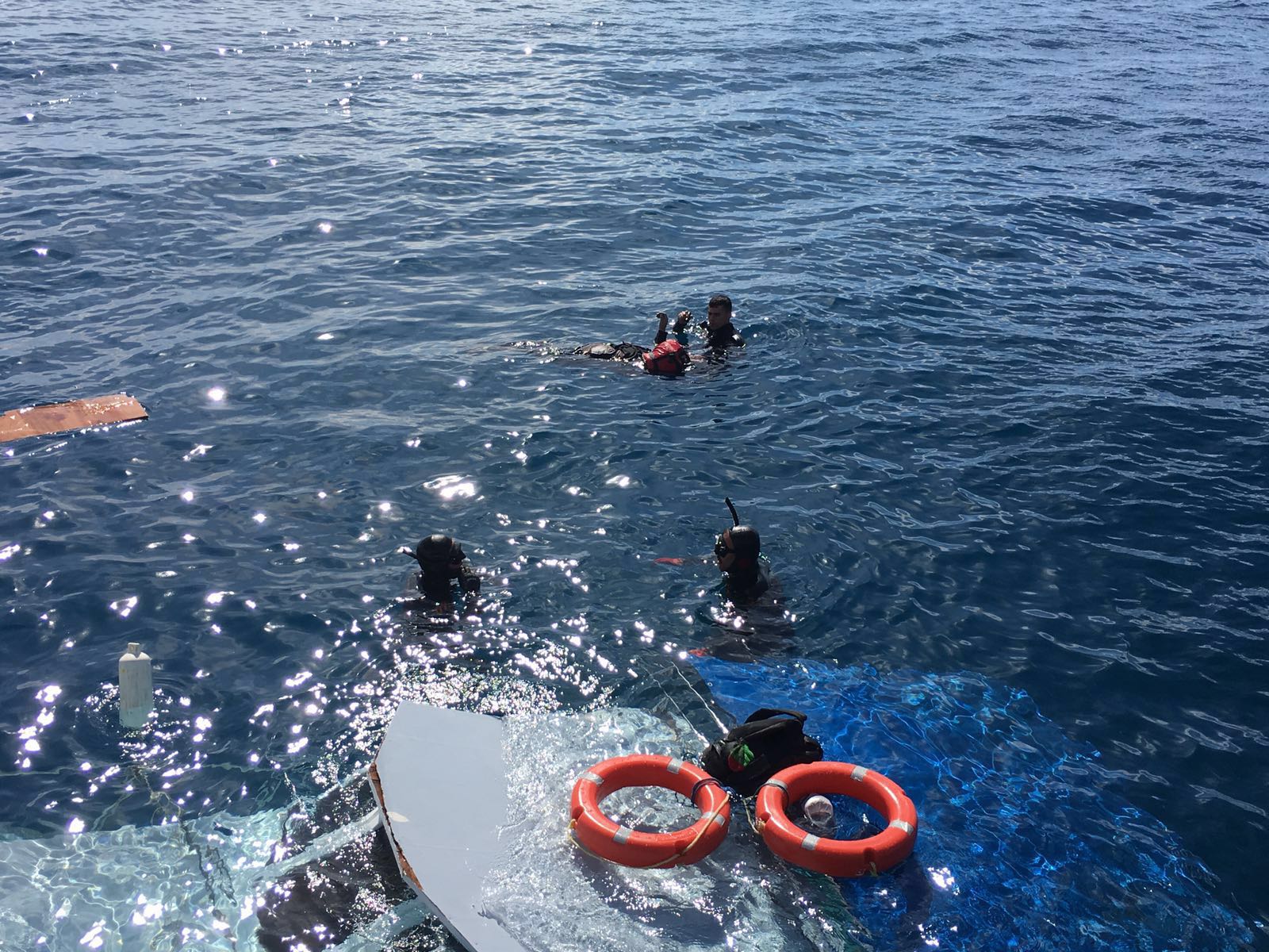 Turkey: Refugee boat sinks off Aegean coast, 25 dead